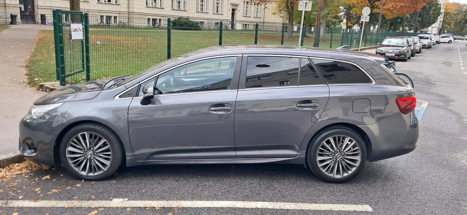 Toyota Avensis 1,8 Valvematic Active - 1