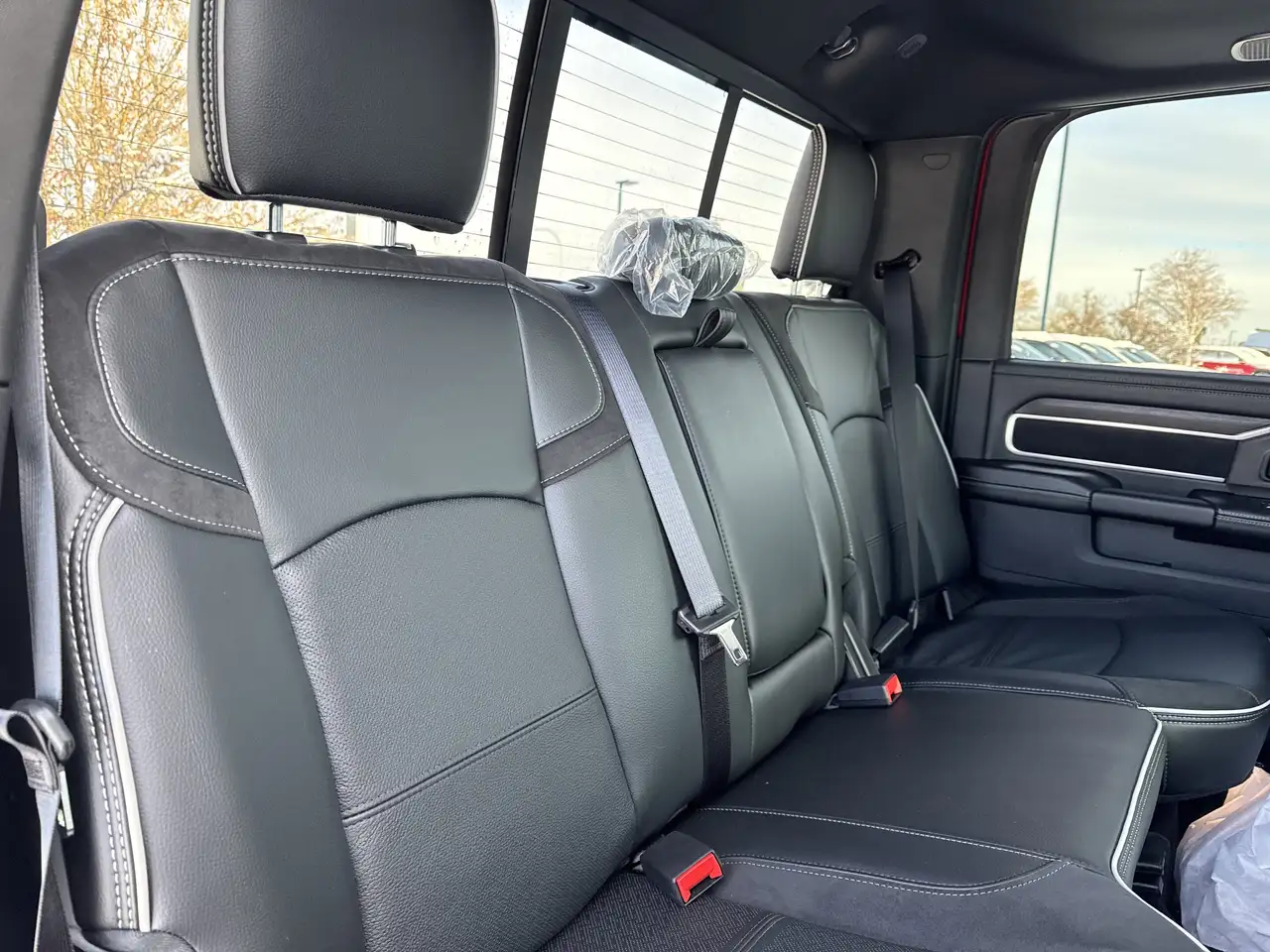 RAM 2500 снимка RAM 2500