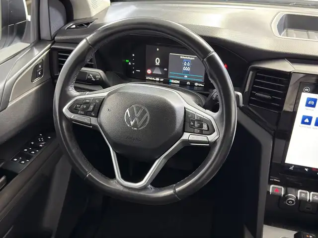 Volkswagen Amarok view 8