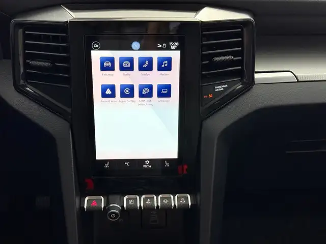 Volkswagen Amarok view 11