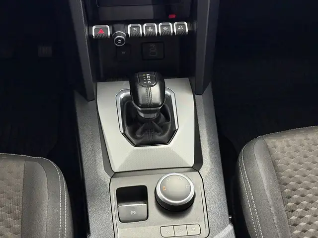 Volkswagen Amarok view 12