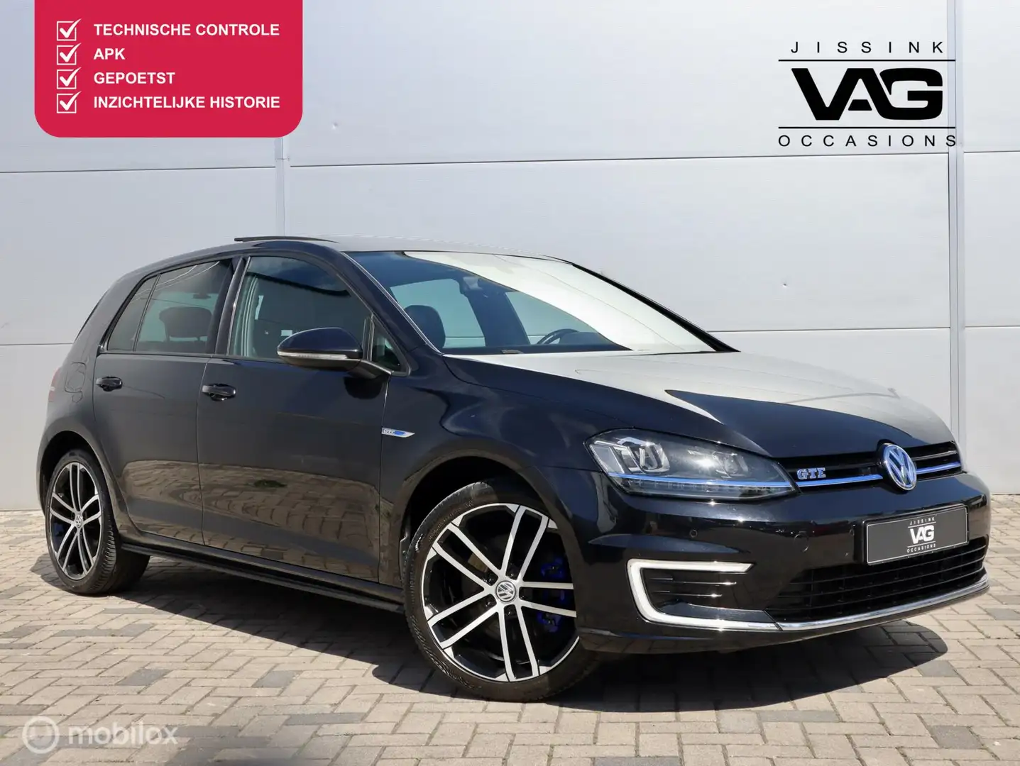 Volkswagen Golf GTE 1.4 TSI Massage Camera LED Pano Leer PDC! Noir - 1