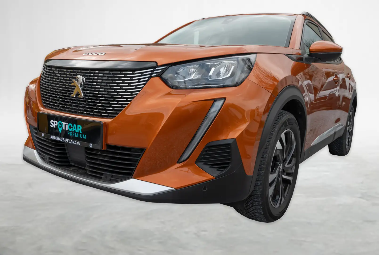 Peugeot 2008 Allure Pack 1.2 PureTech 100 Naranja - 1
