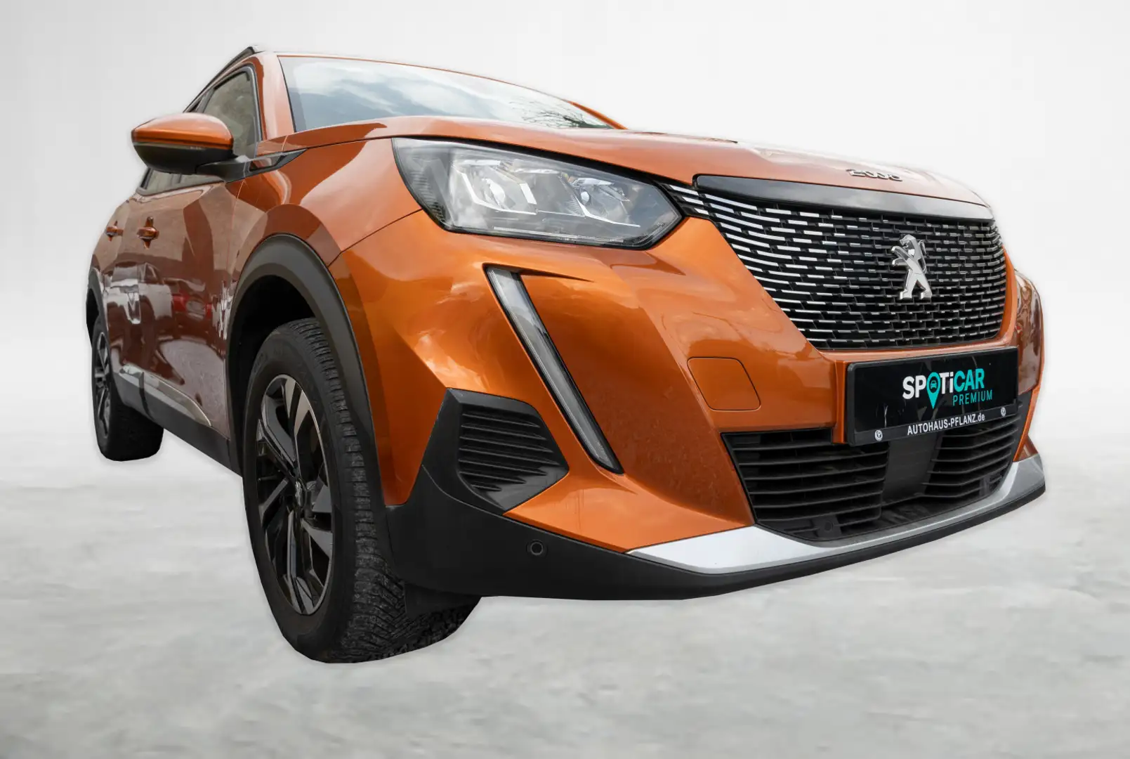 Peugeot 2008 Allure Pack 1.2 PureTech 100 Naranja - 2