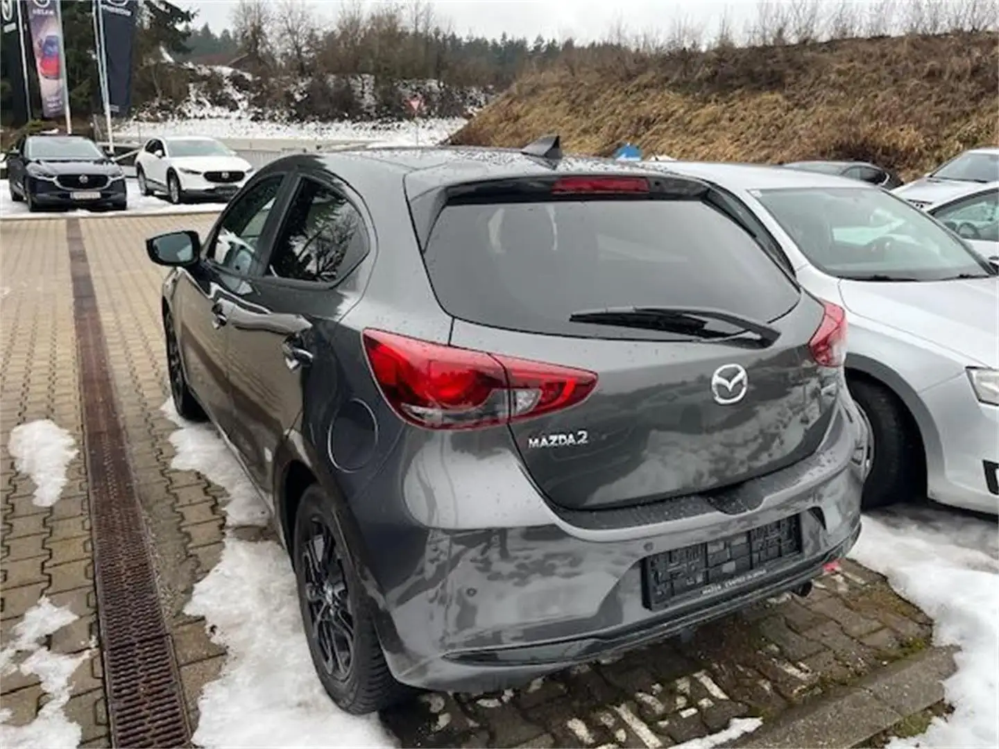 Mazda 2 e-Skyactiv G90 Homura Winterräder/AHV Grau - 2