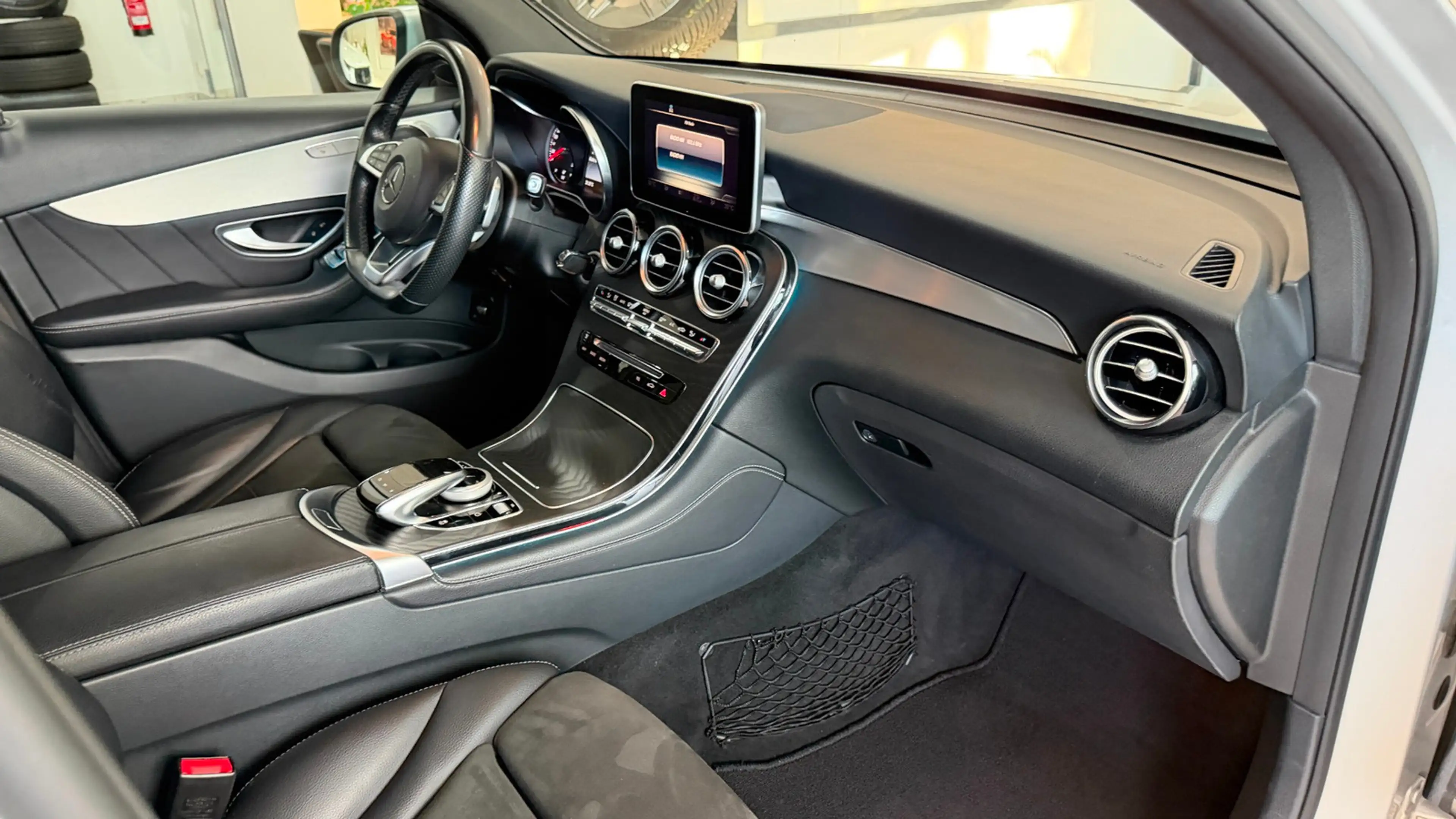 Mercedes-Benz GLC 250 d 4Matic Head Up, AHK — photo 26