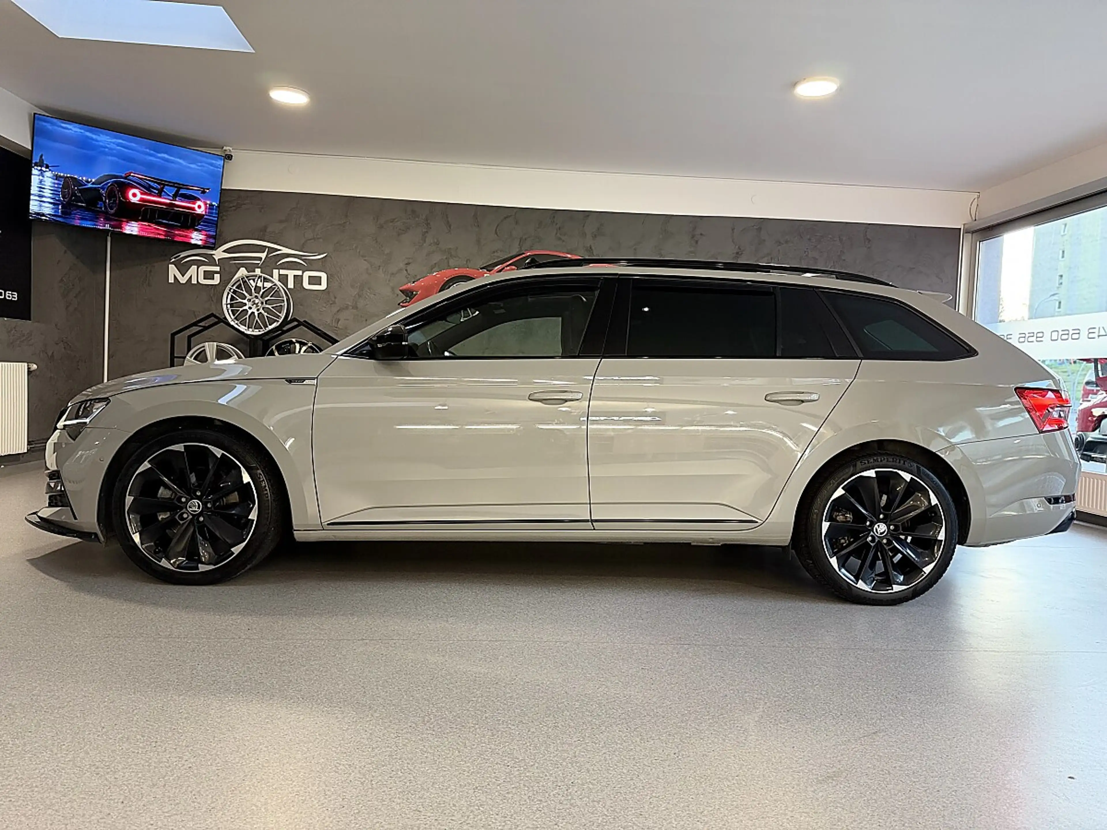 Skoda Superb Kombi 2.0 TDI 4x4 Sportline DSG *PANO*AHK*CANTO... — photo 4