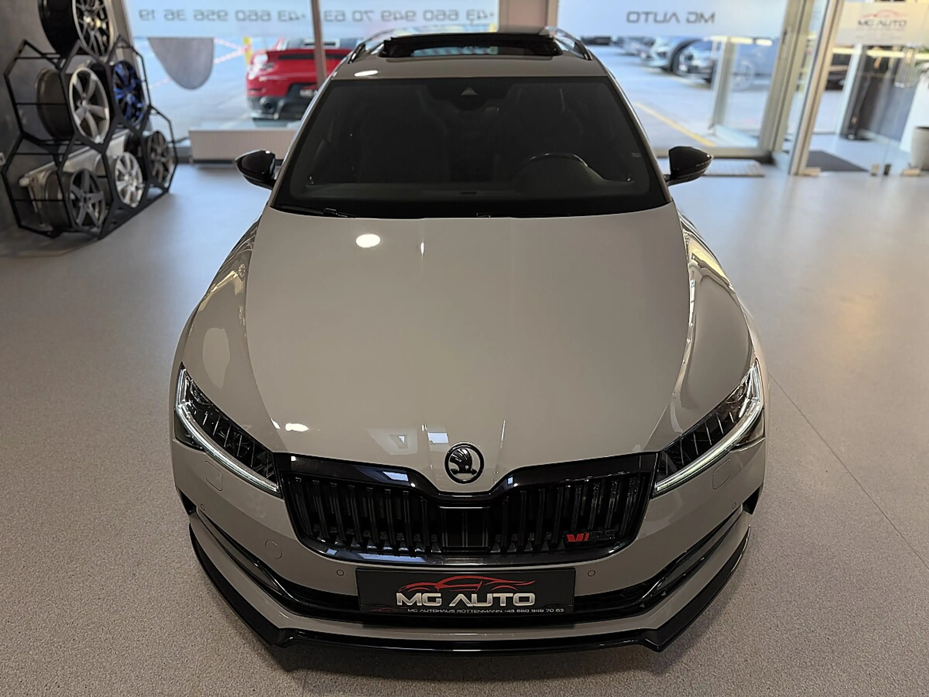Skoda Superb Kombi 2.0 TDI 4x4 Sportline DSG *PANO*AHK*CANTO... — photo 9