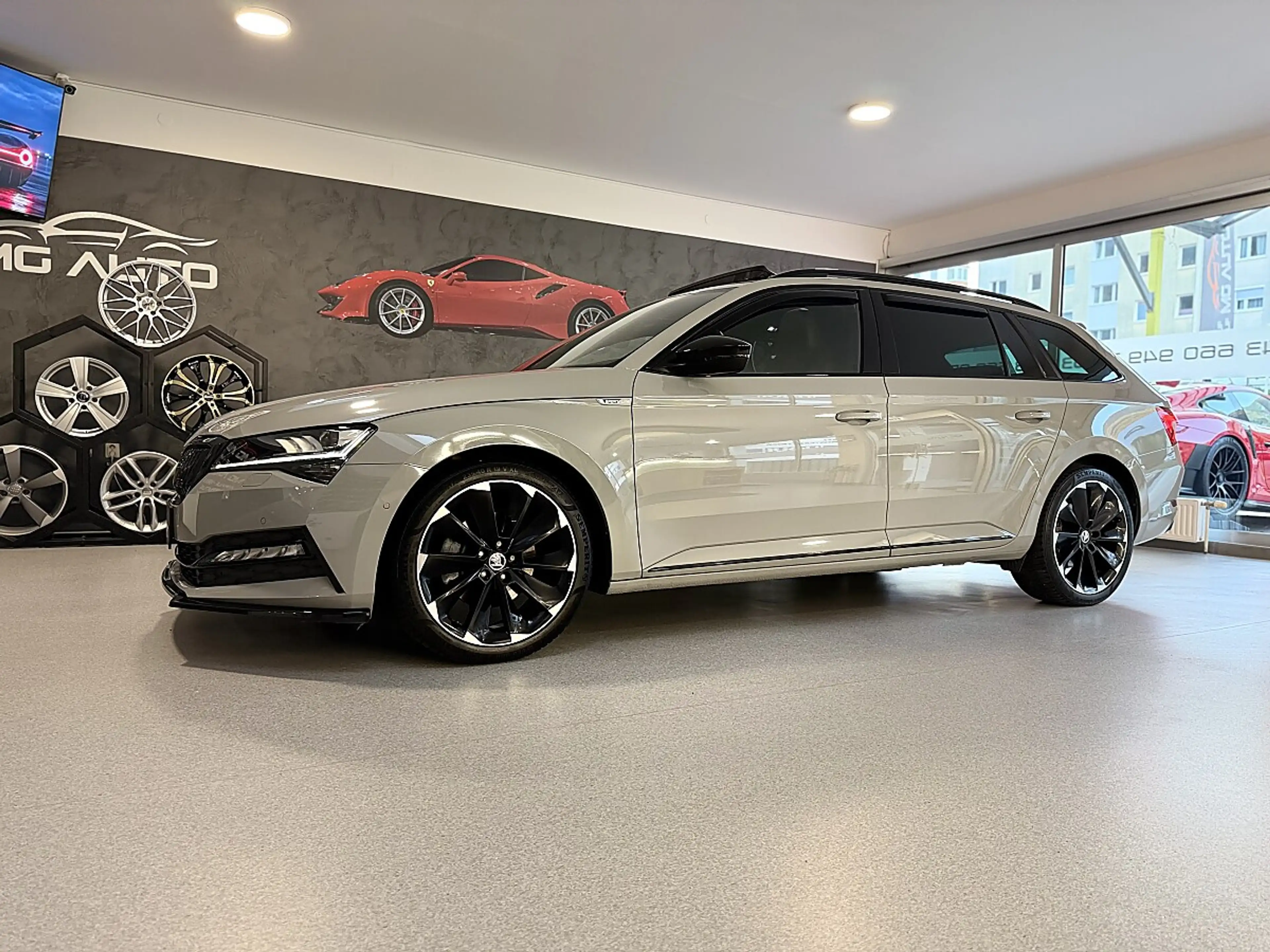 Skoda Superb Kombi 2.0 TDI 4x4 Sportline DSG *PANO*AHK*CANTO... — photo 3