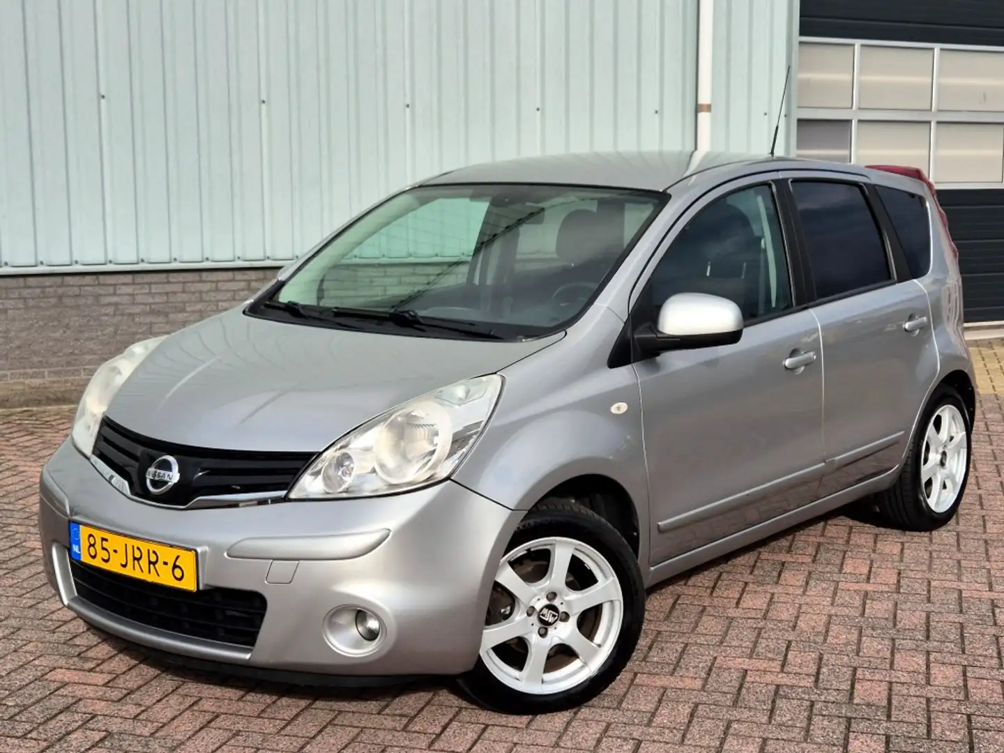 Nissan Note 1.6 Acenta Airco / Automaat zeer nette staat Grijs - 2