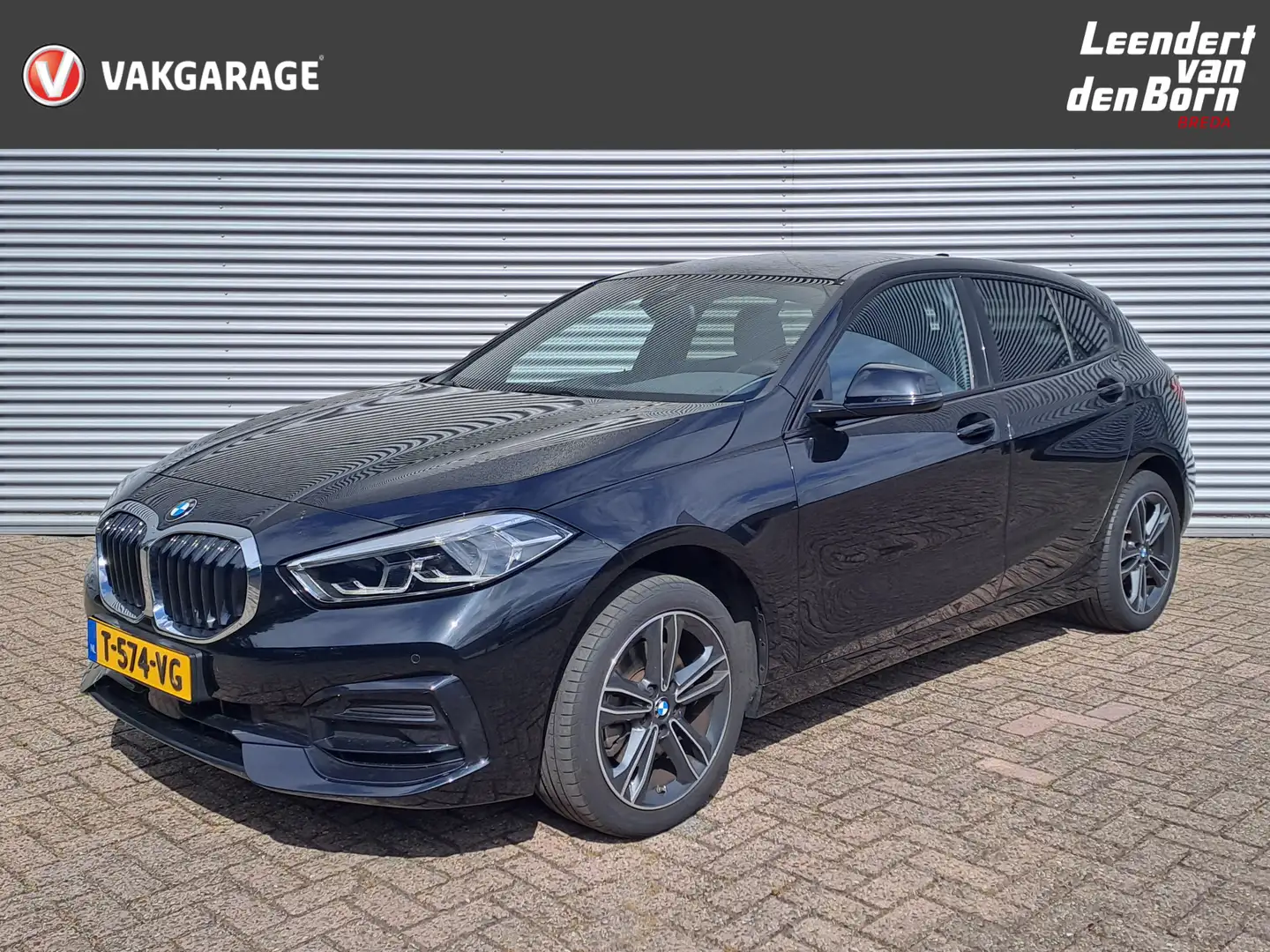 BMW 118 1-serie 118i | Navi | PDC | Automaat | ECC | Stoel Zwart - 1