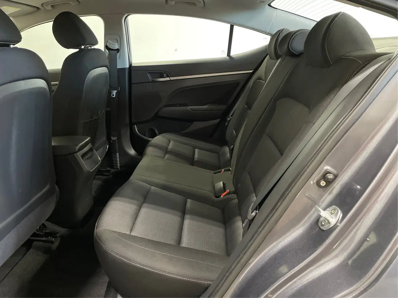 Hyundai ELANTRA снимка Hyundai ELANTRA
