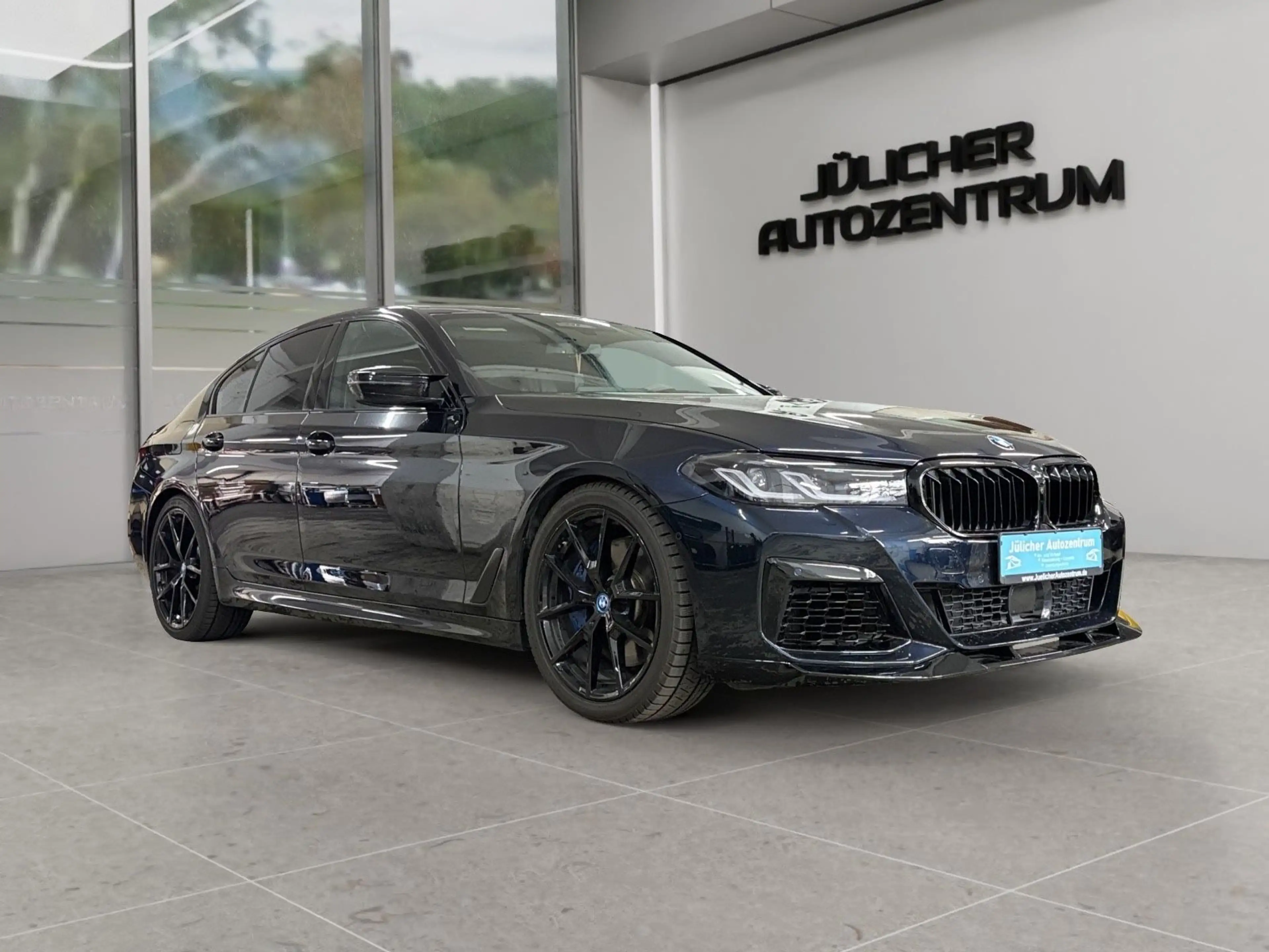 BMW 550 i xDrive A M Sport, Harman/Kardon , Insp.Neu