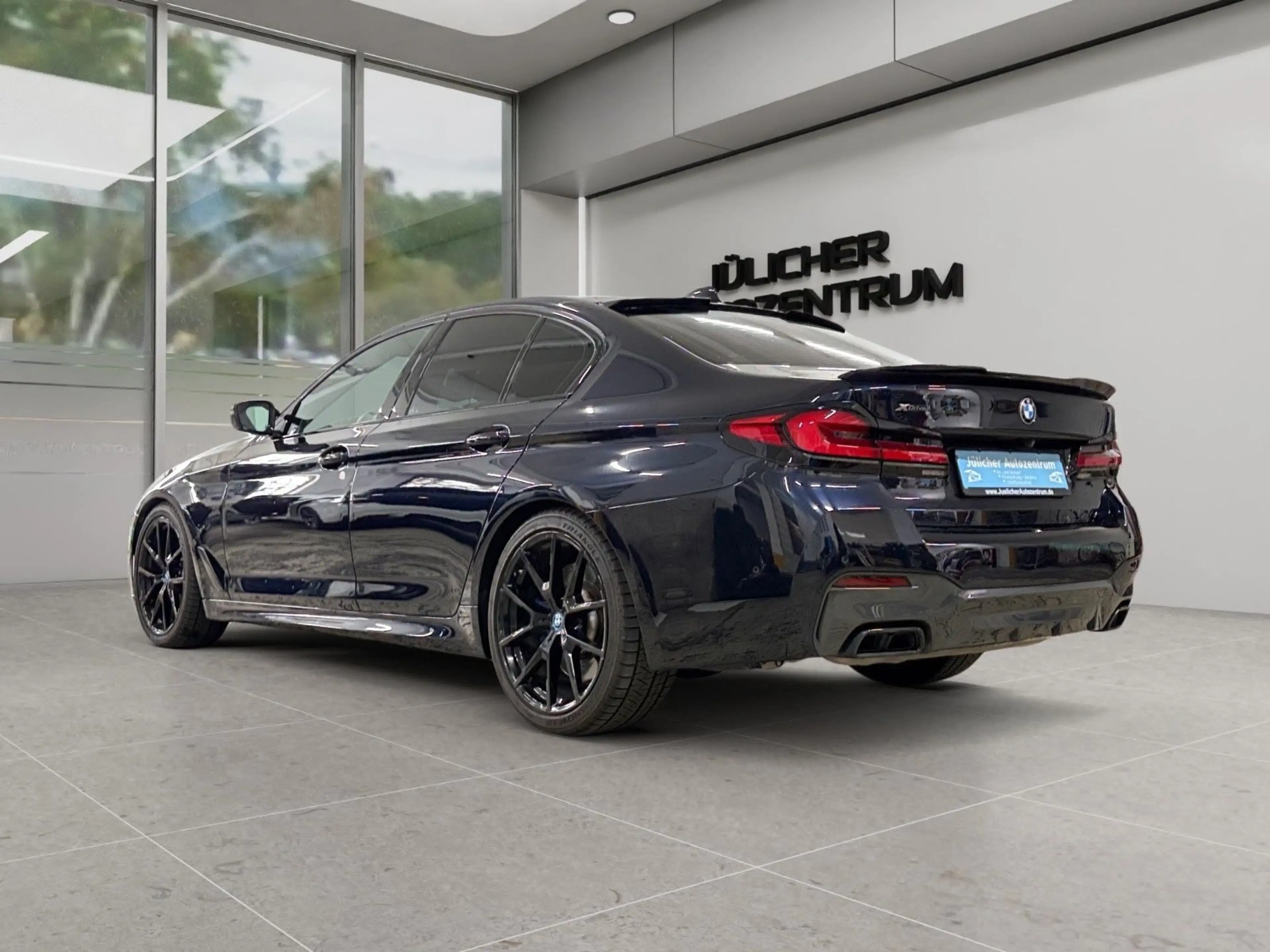 BMW 550 i xDrive A M Sport, Harman/Kardon , Insp.Neu — photo 4