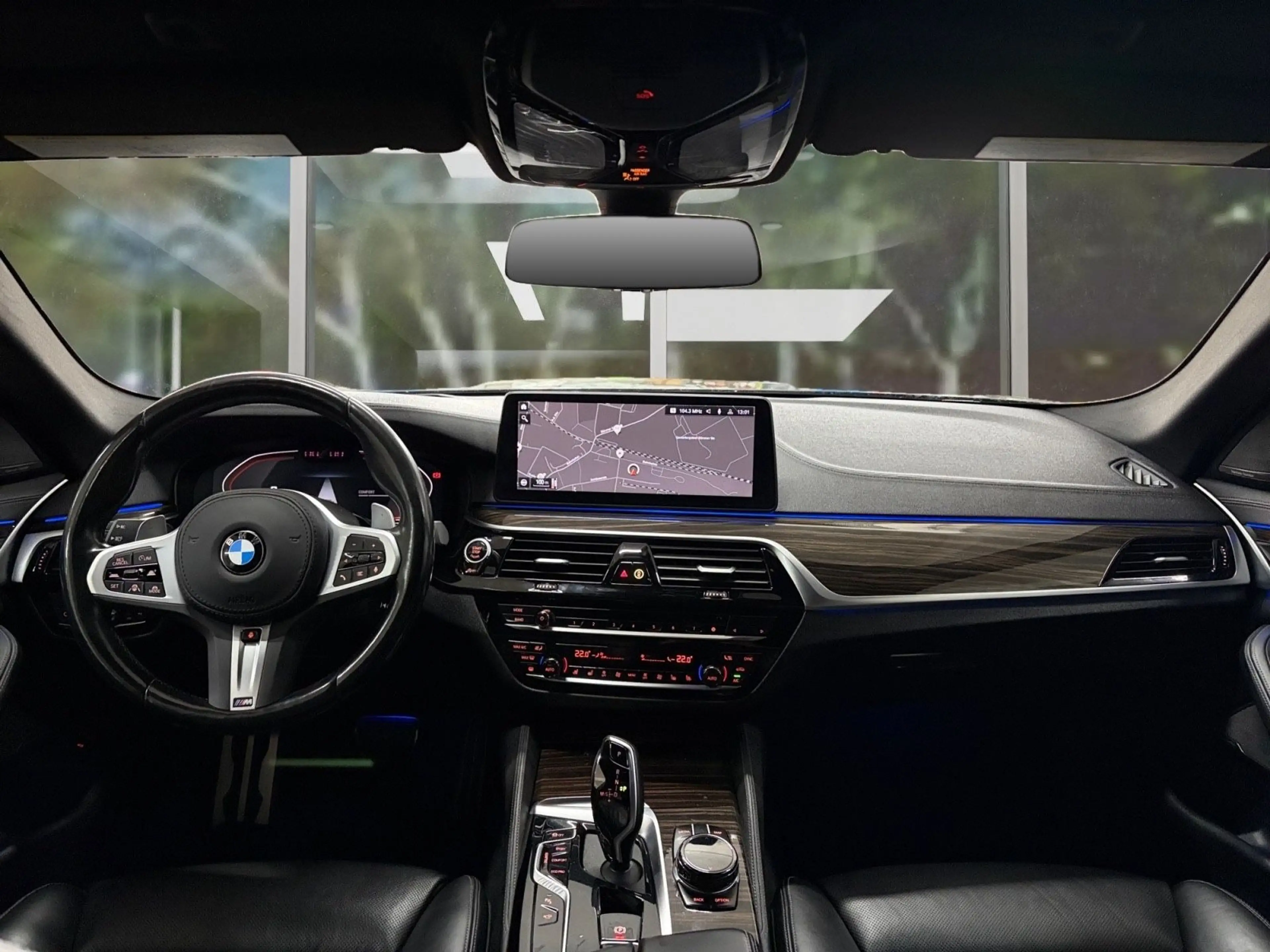 BMW 550 i xDrive A M Sport, Harman/Kardon , Insp.Neu — photo 9