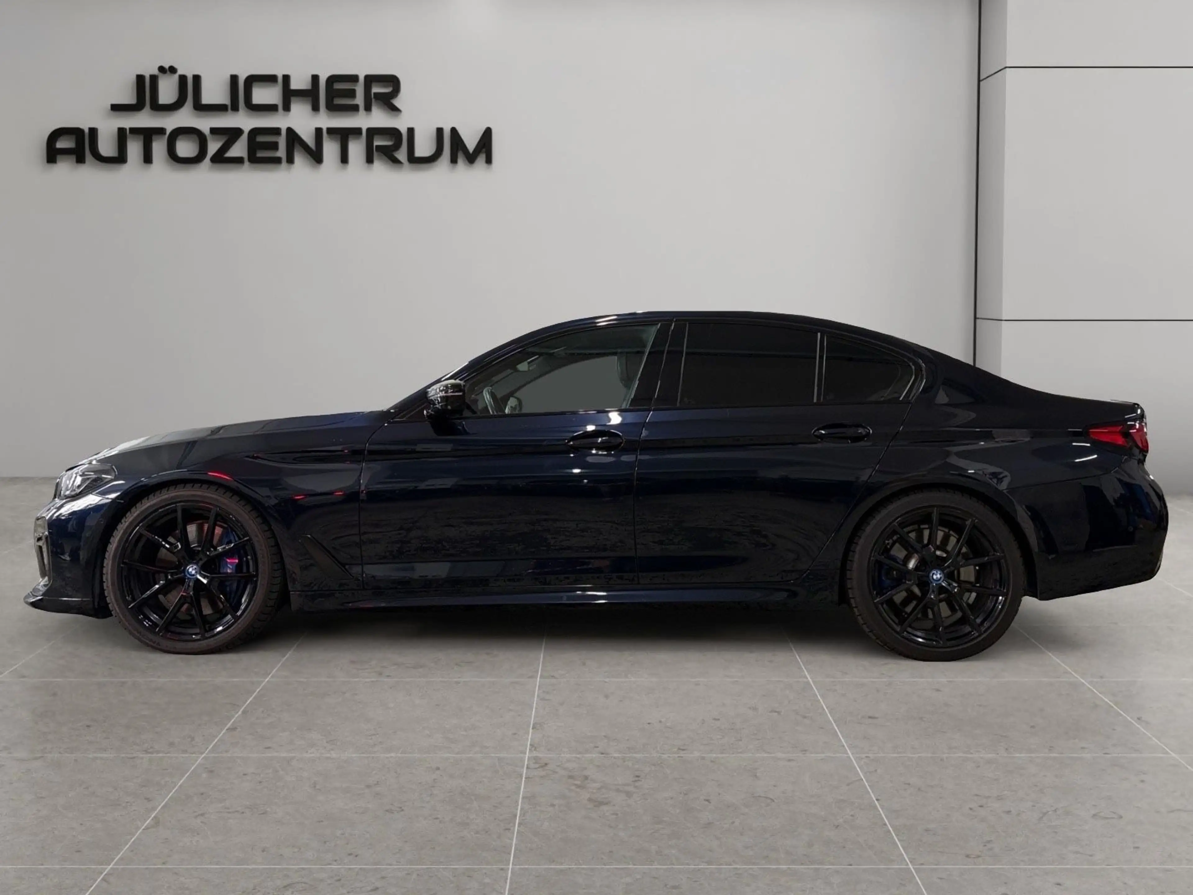 BMW 550 i xDrive A M Sport, Harman/Kardon , Insp.Neu — photo 5