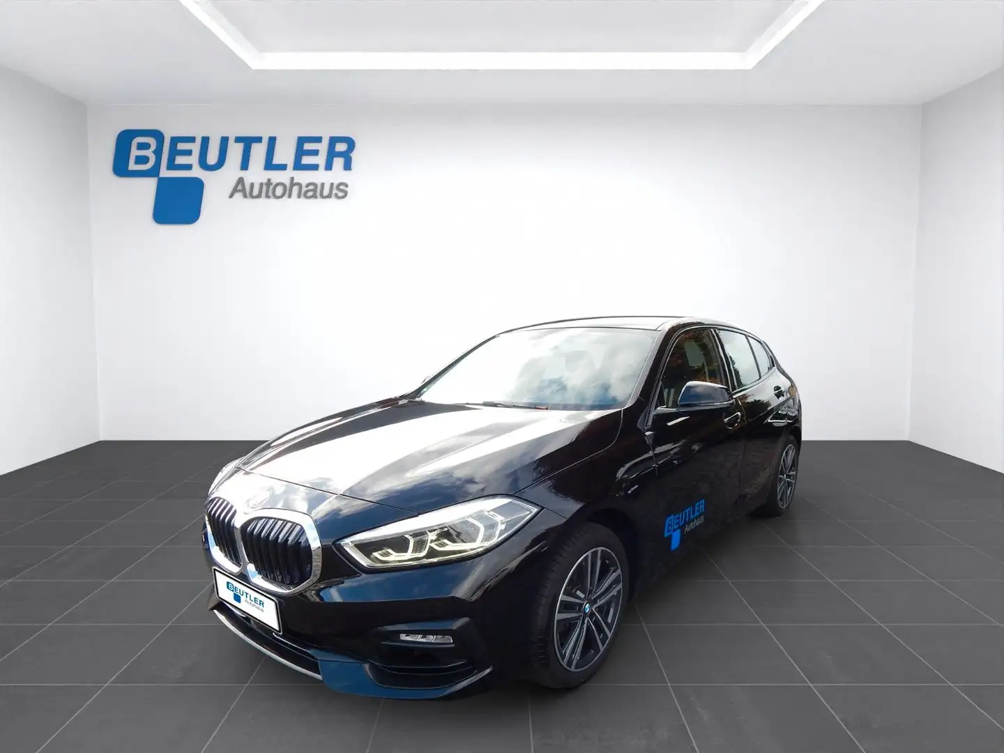 BMW 118 i SportLine 17" Nav LED Sportsitz SH PDC HiFi Noir - 1