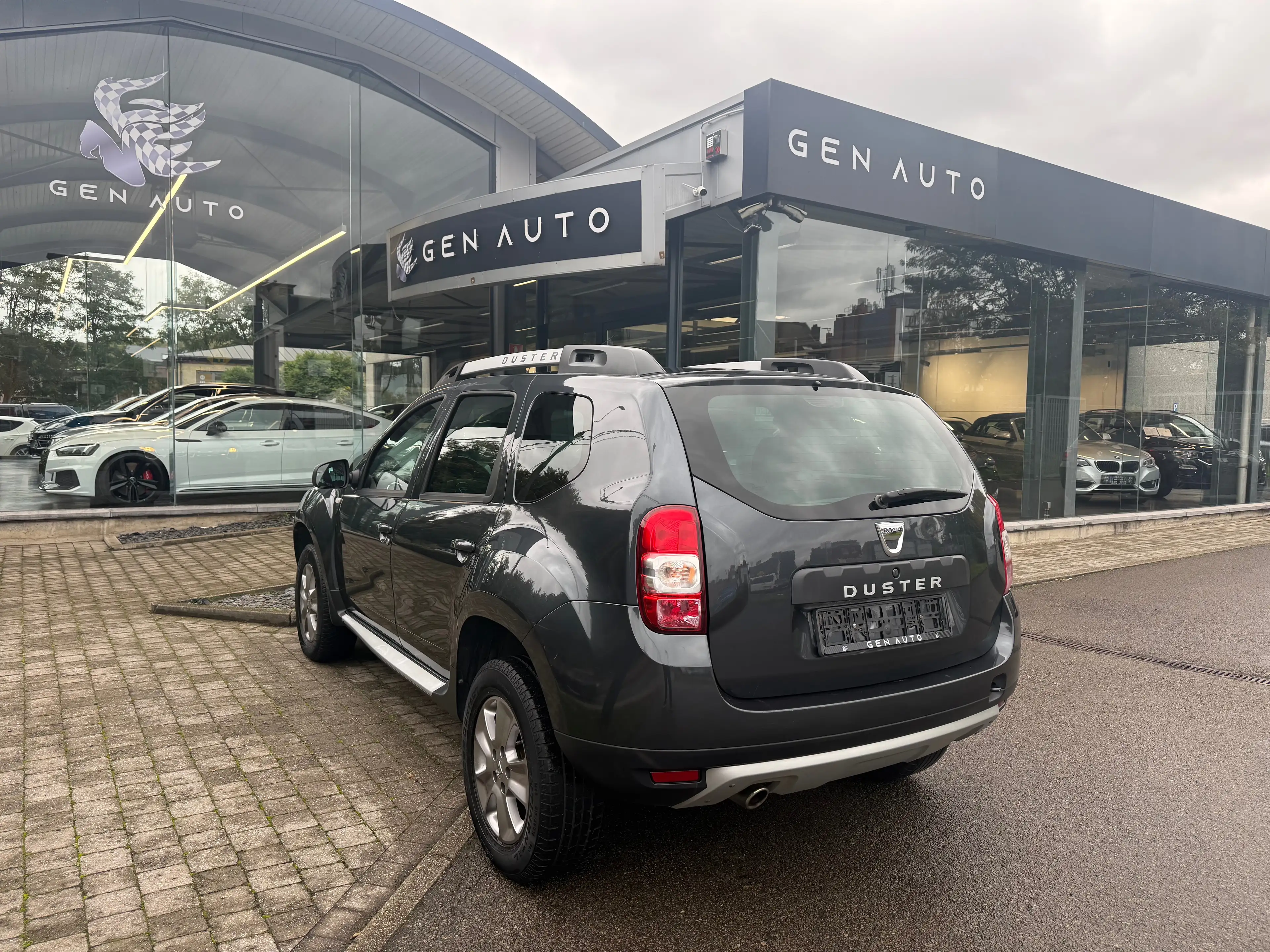 Dacia Duster 1.5 dCi 4x4 Laureate GPS Bluetooth Cruise Control Airco * 12 MOIS GARANTIE * — photo 7