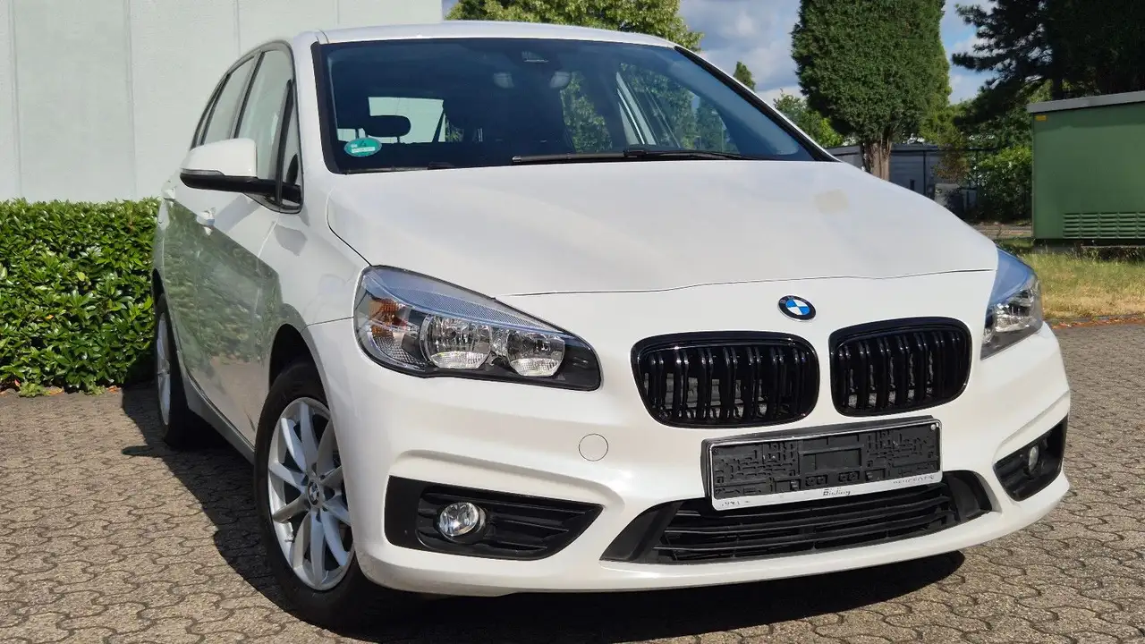 BMW 218