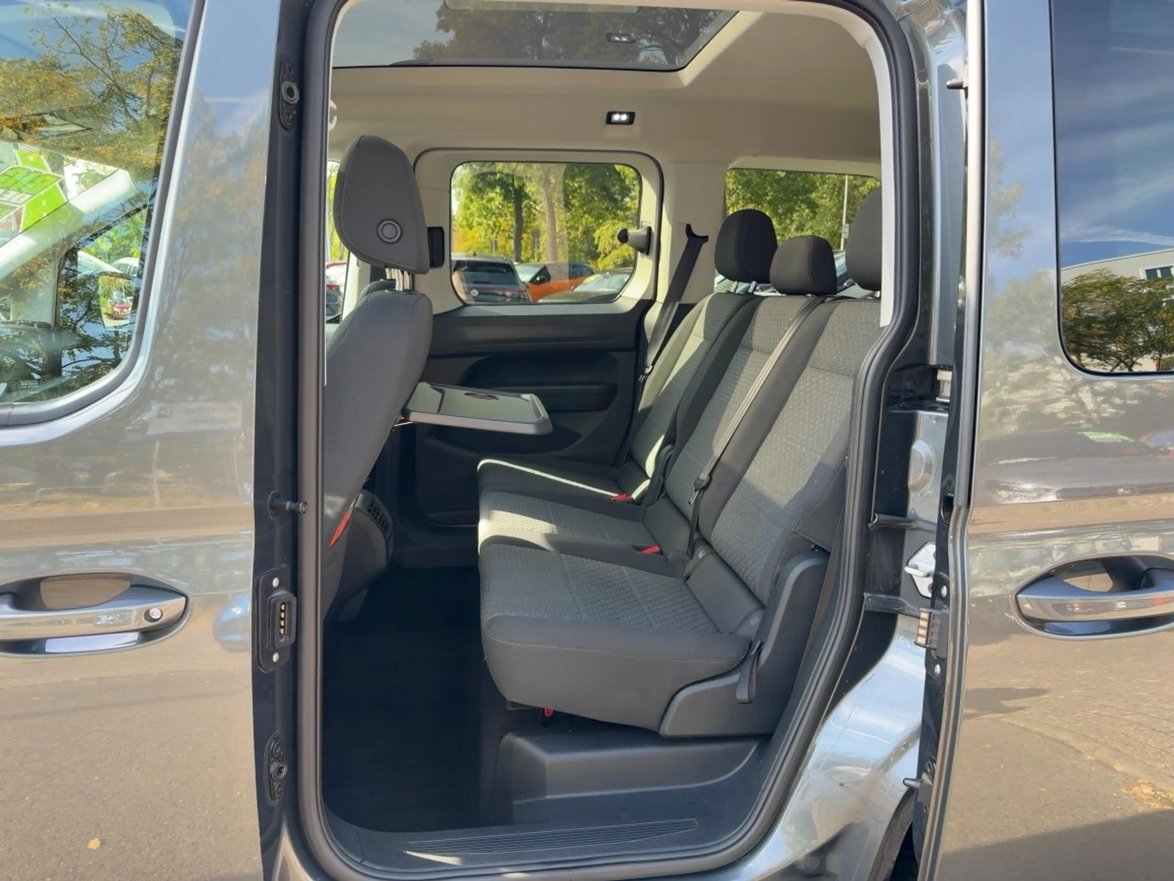 Ford Tourneo Connect 1.5 Titanium Navi+Sitzhz+ACC — photo 10
