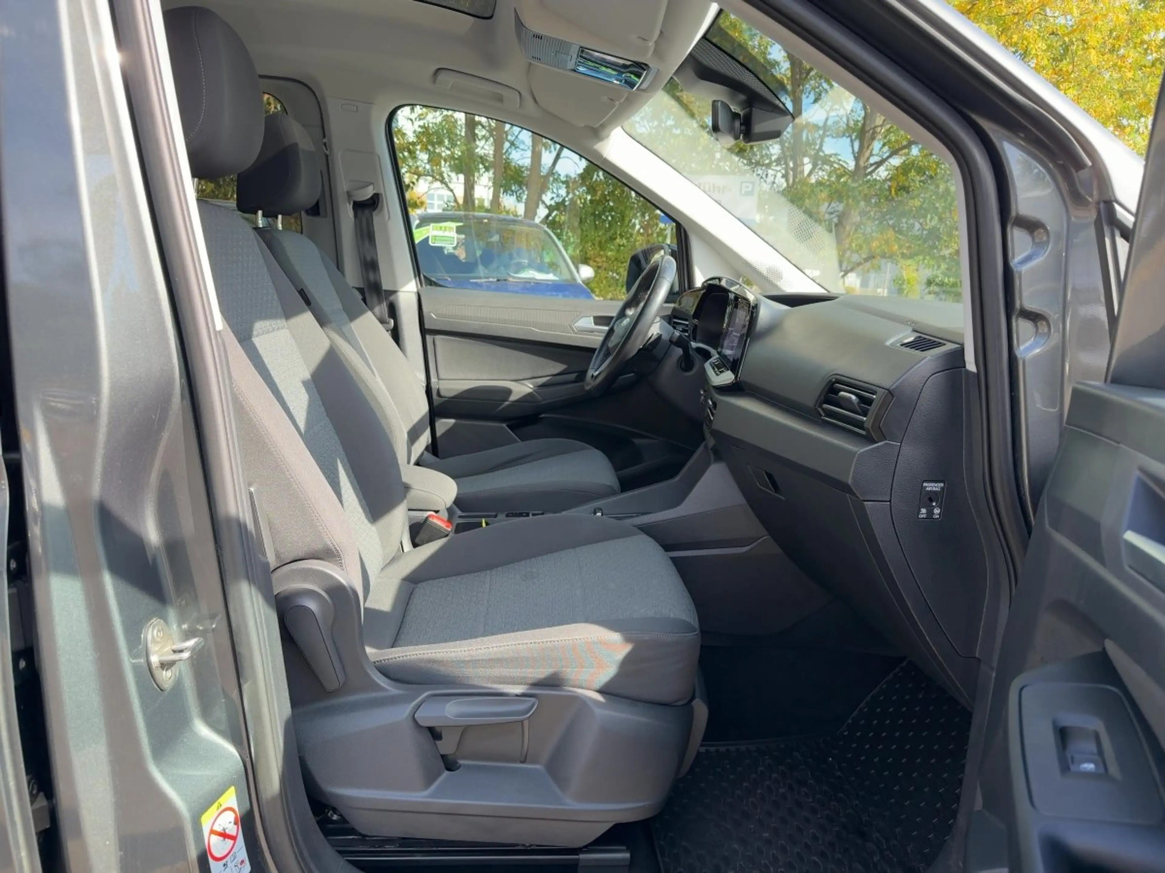 Ford Tourneo Connect 1.5 Titanium Navi+Sitzhz+ACC — photo 12