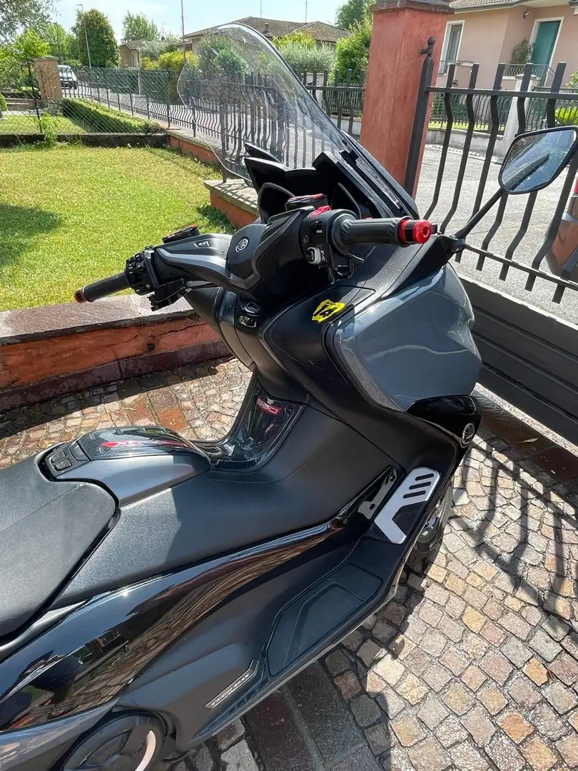 Yamaha TMAX 560 Grigio - 1