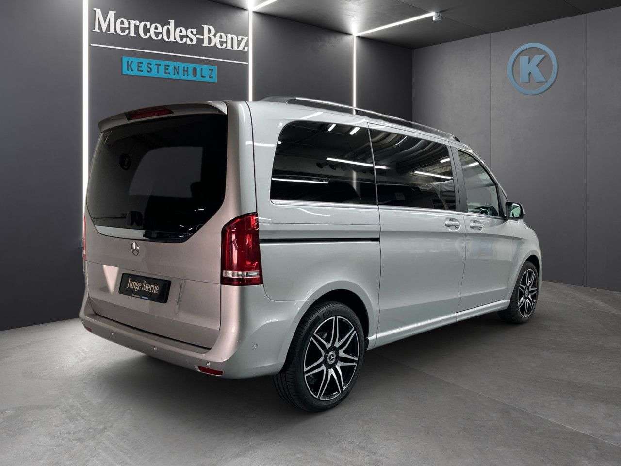 Mercedes-Benz V 250