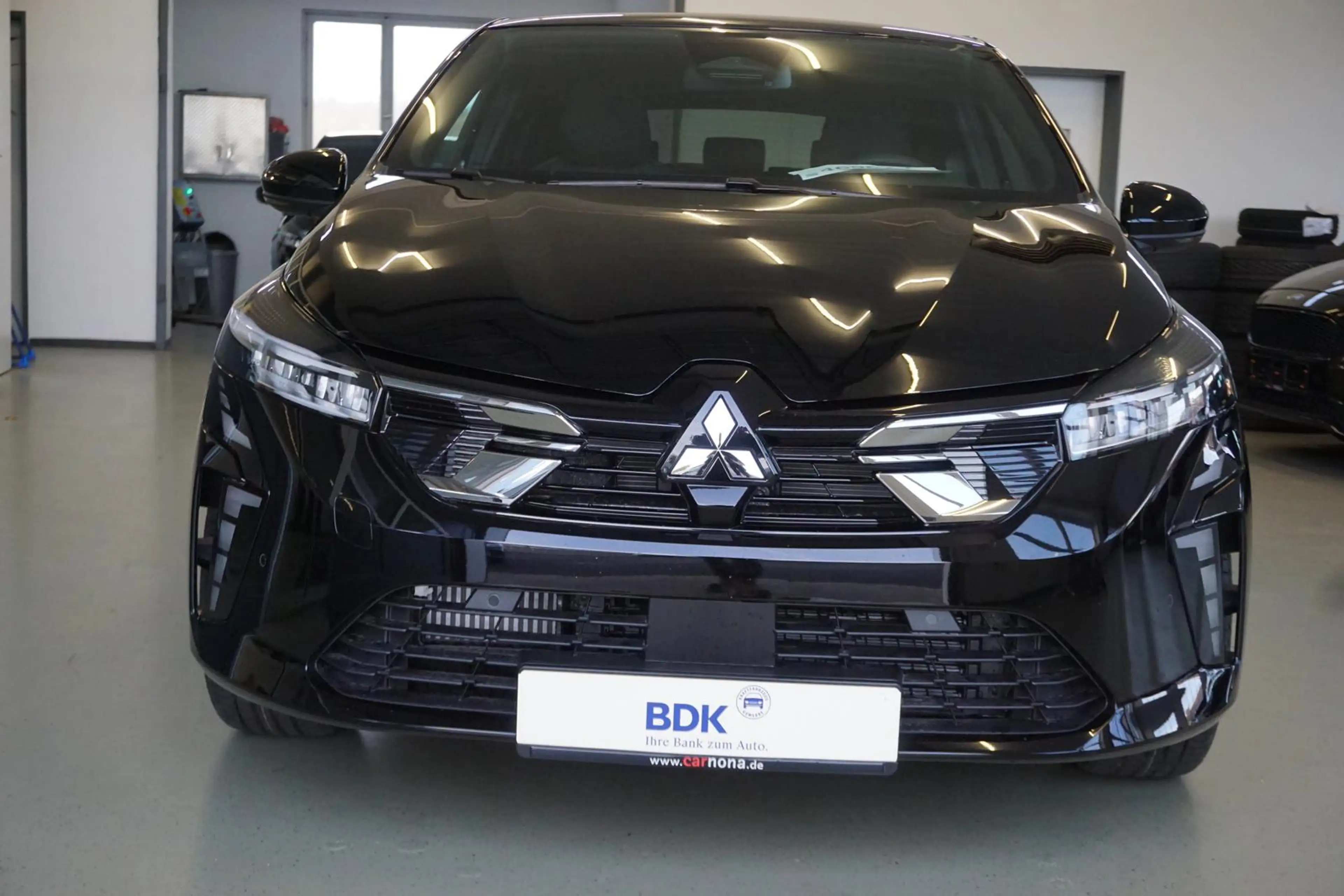 Mitsubishi Colt Intense StyleCold *1.0 MPI*LED*SHZ*LHZ* — photo 4