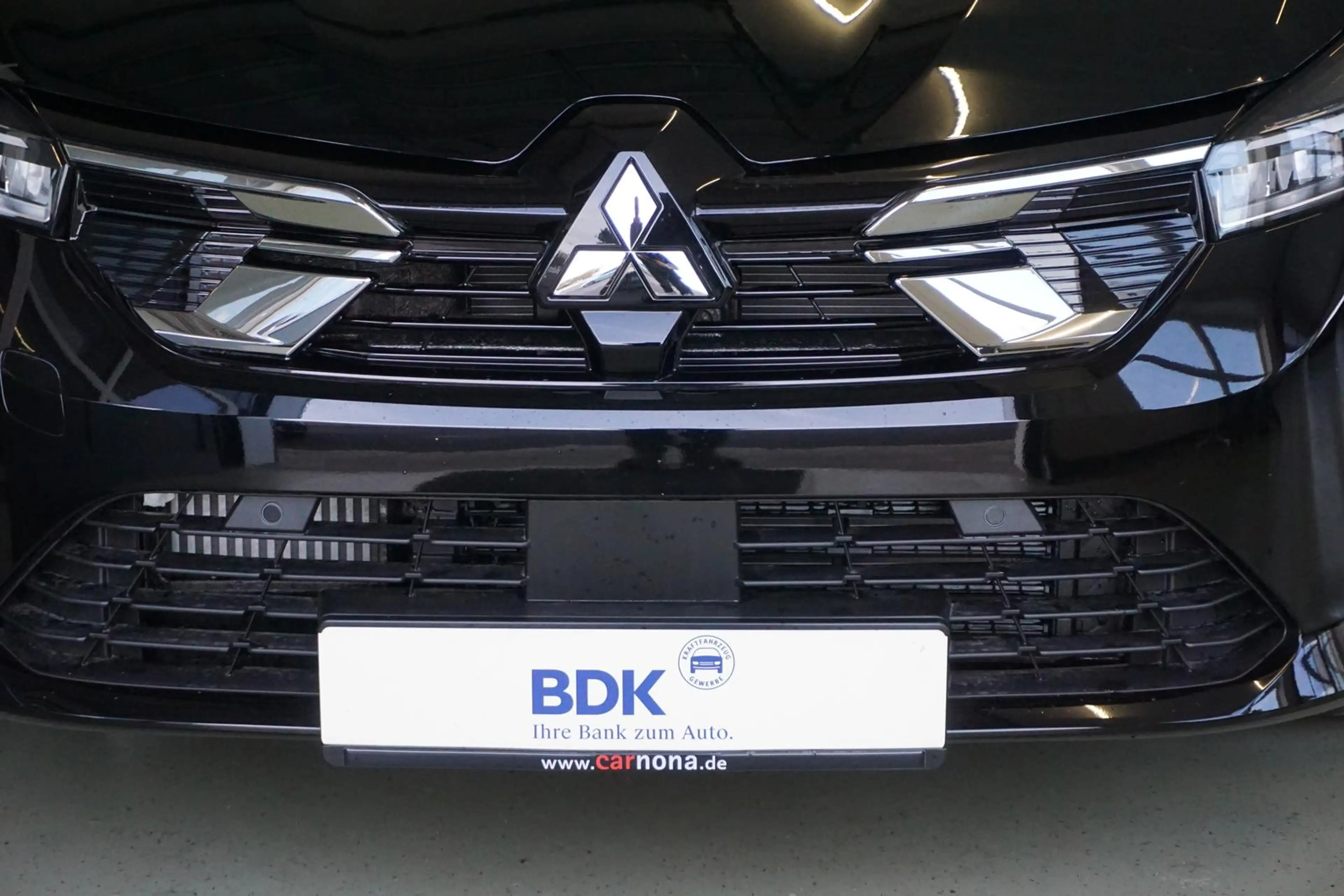 Mitsubishi Colt Intense StyleCold *1.0 MPI*LED*SHZ*LHZ* — photo 3