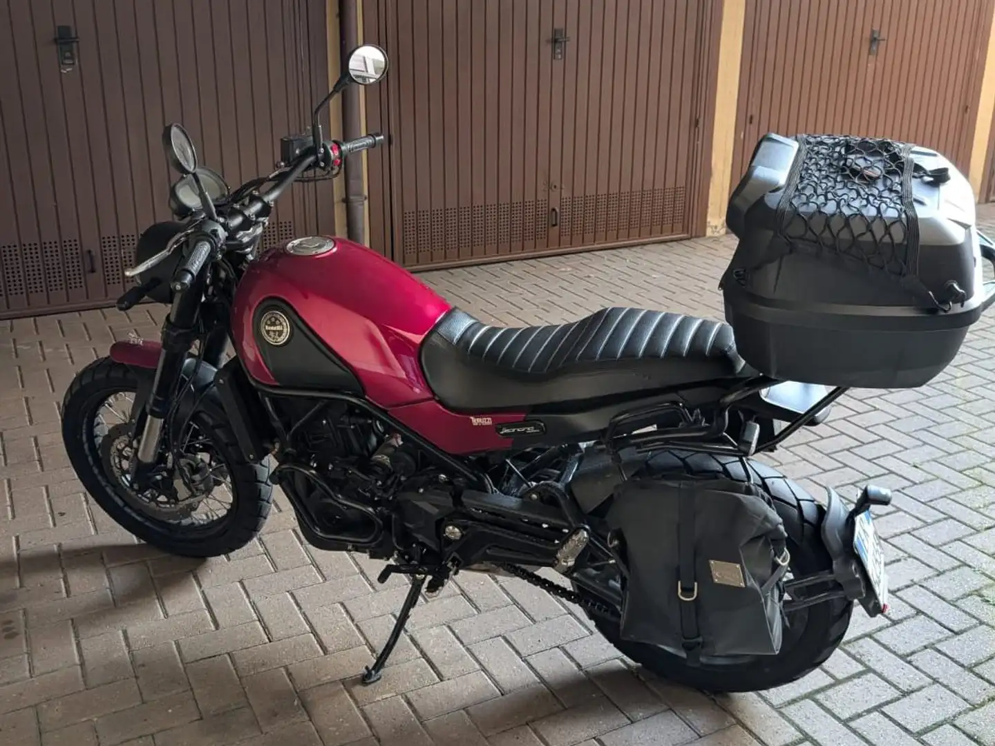 Benelli Leoncino Trail Roşu - 2