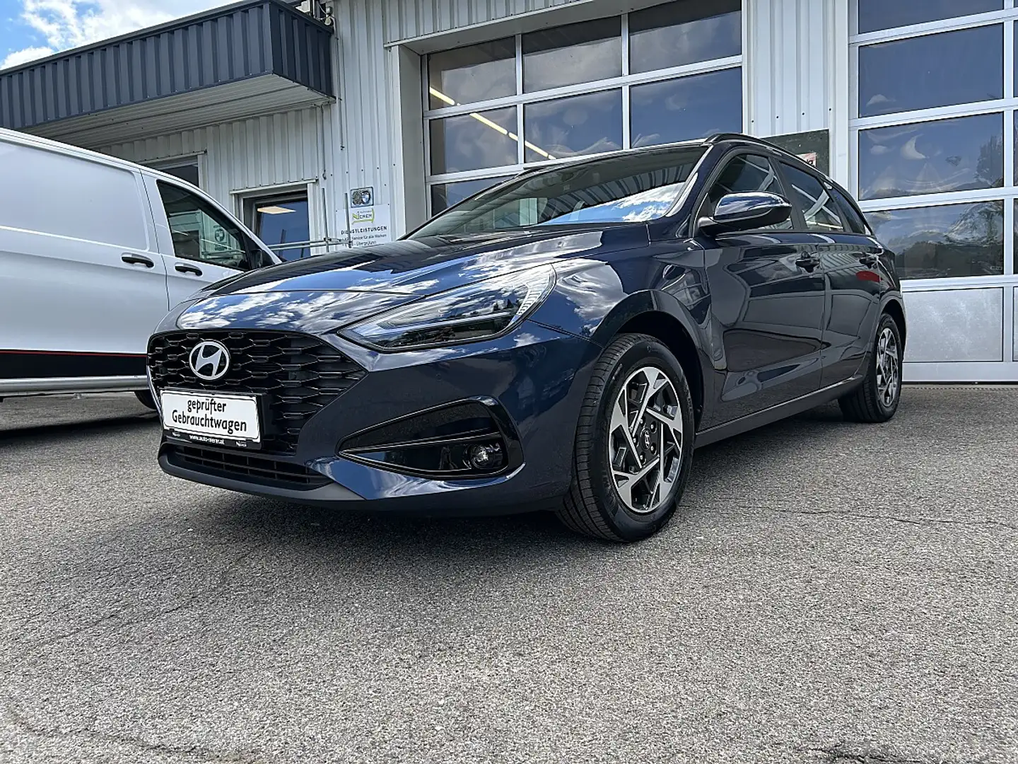 Hyundai i30 Kombi 1,5 DPI Go! Blau - 1