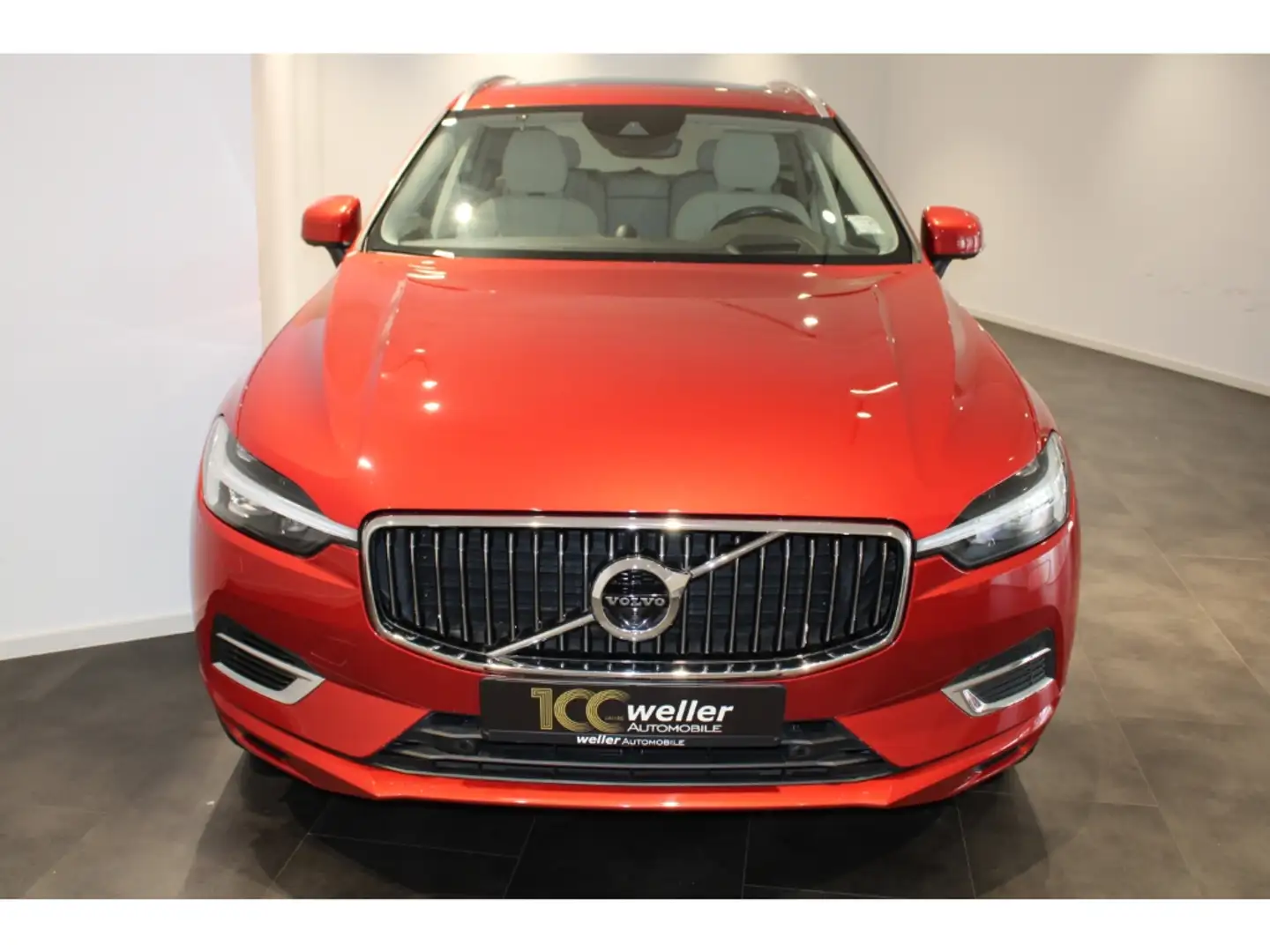 Volvo XC60 T8 Recharge Inscription AWD AHK Standheizung Panor Rot - 2
