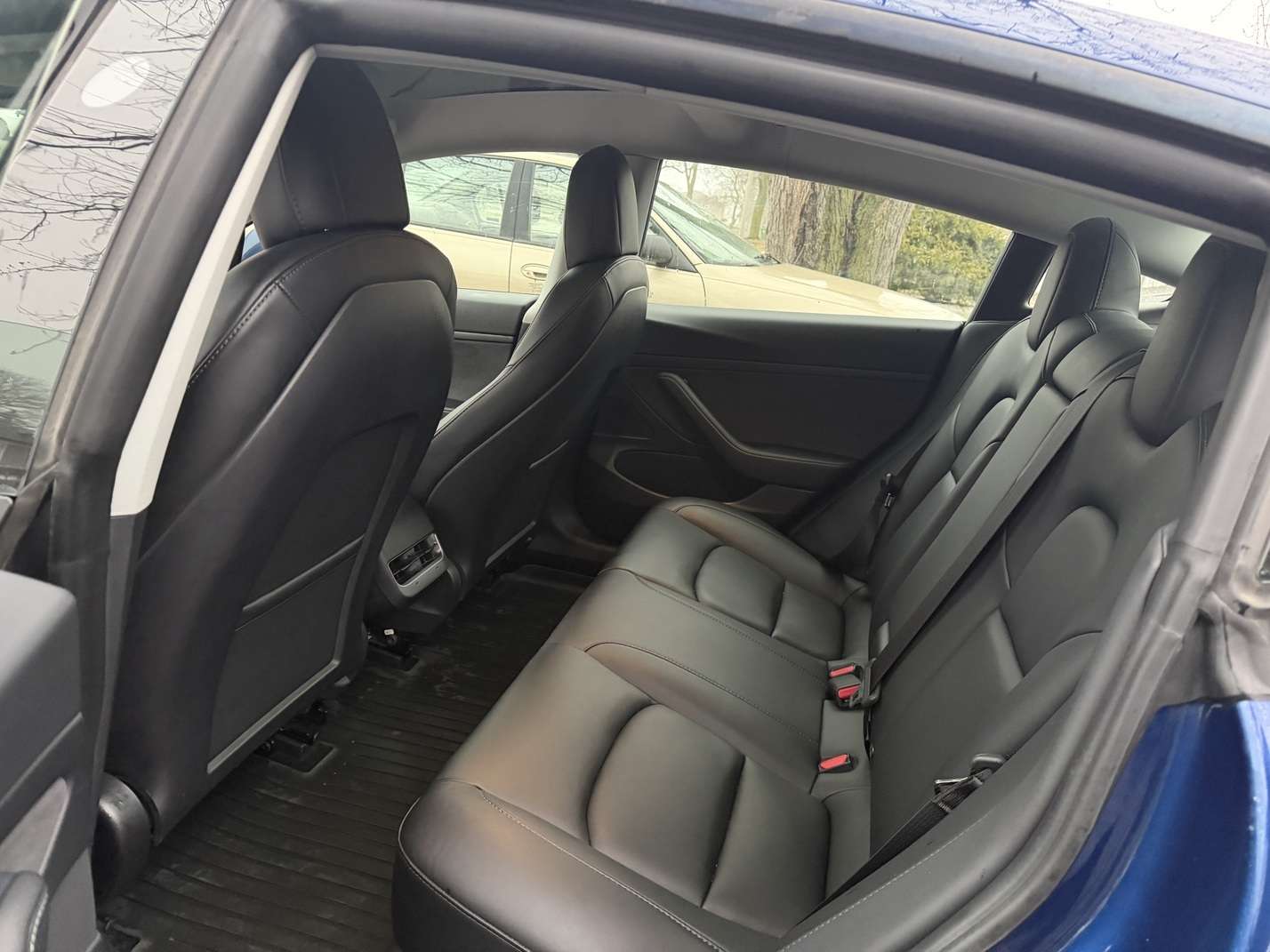 2021 Tesla Model 3 Standard Range Plus RWD thumb 7