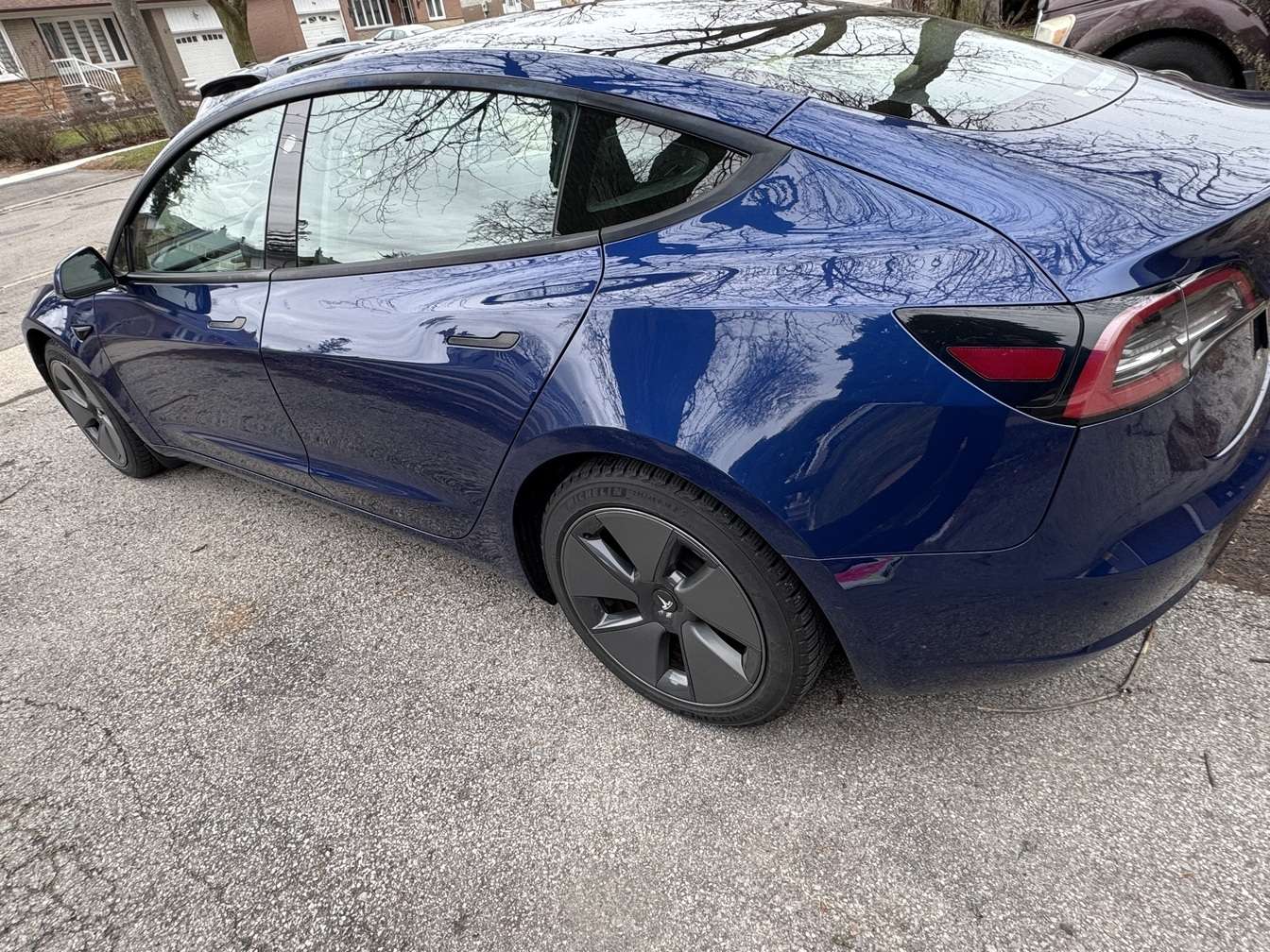 2021 Tesla Model 3 Standard Range Plus RWD alt 3
