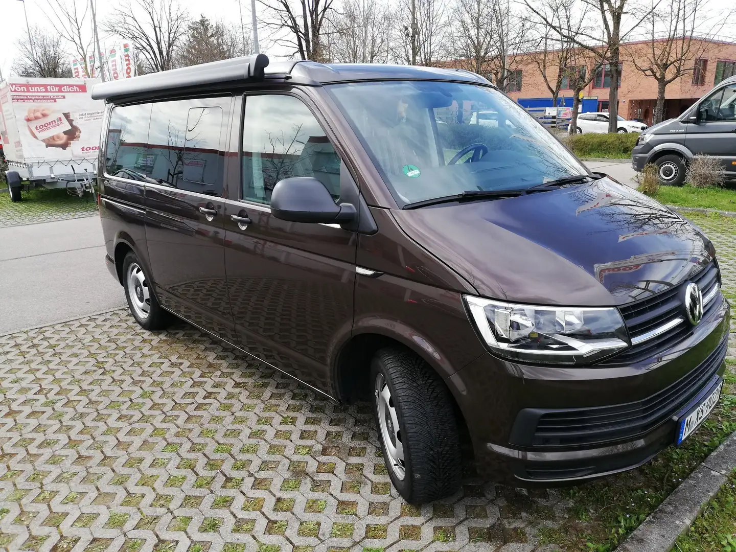 Volkswagen T6 California Coast Braun - 1