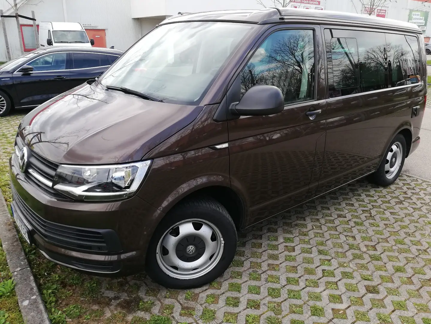Volkswagen T6 California Coast Braun - 2