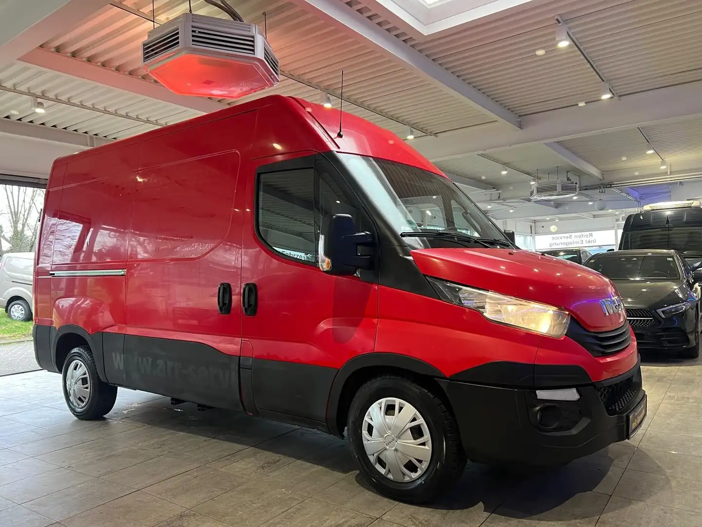 Iveco Daily 35S18 3,0Liter *Hoch+Lang*1.Hand*AHK=3.5T* Rouge - 1