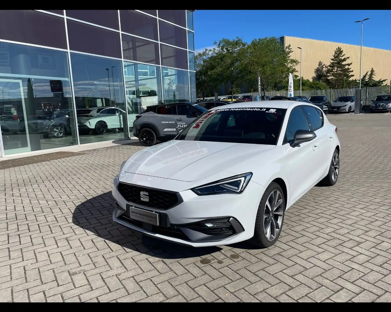SEAT Leon 5 porte FR 1.5 Hybrid 85 kW (116 CV) mHEV DSG 7 ma Bianco - 1