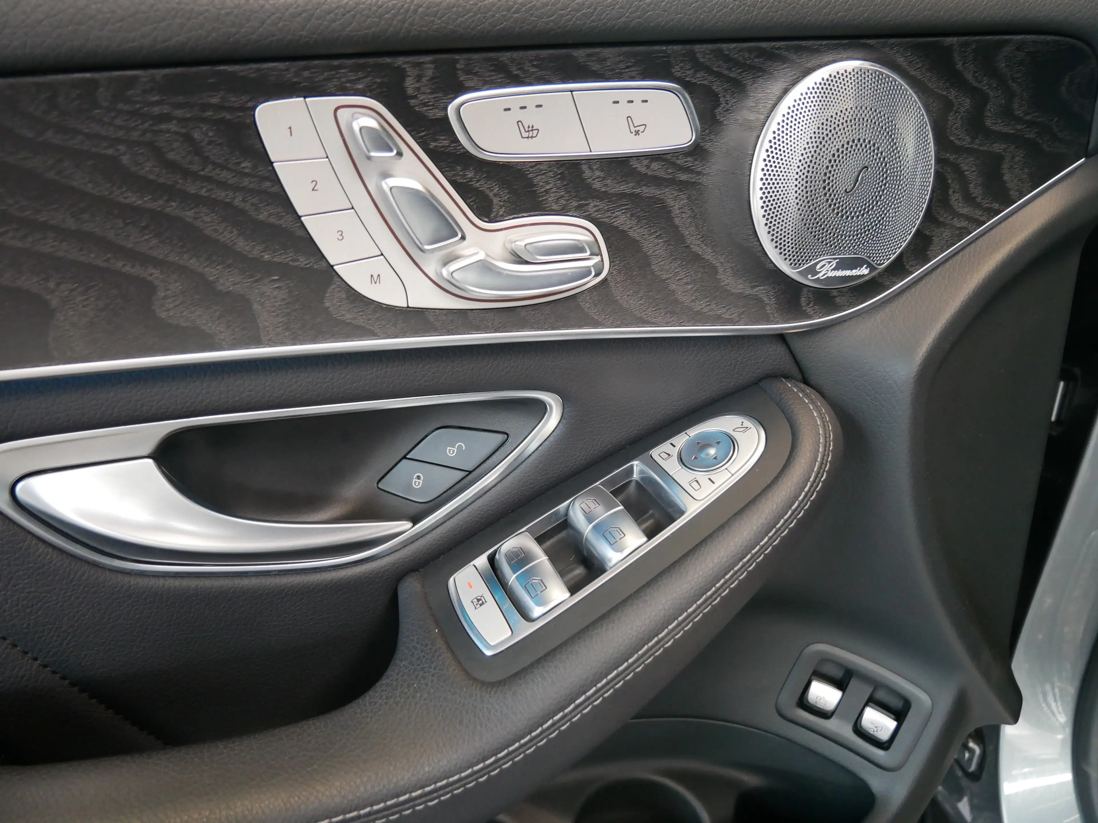Mercedes-Benz GLC 350 d 4M AMG Standhz. Pano Junge Sterne 0428 — photo 10