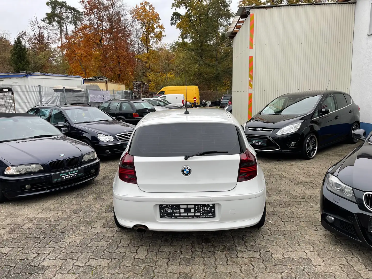 BMW 116 Innen Top zustand. 116i Weiß - 2