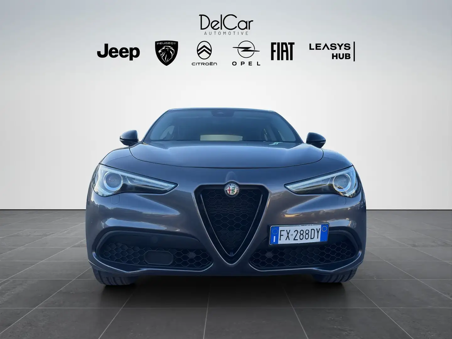 Alfa Romeo Stelvio Stelvio 2.2 t Business rwd 160cv auto my19 Grigio - 1