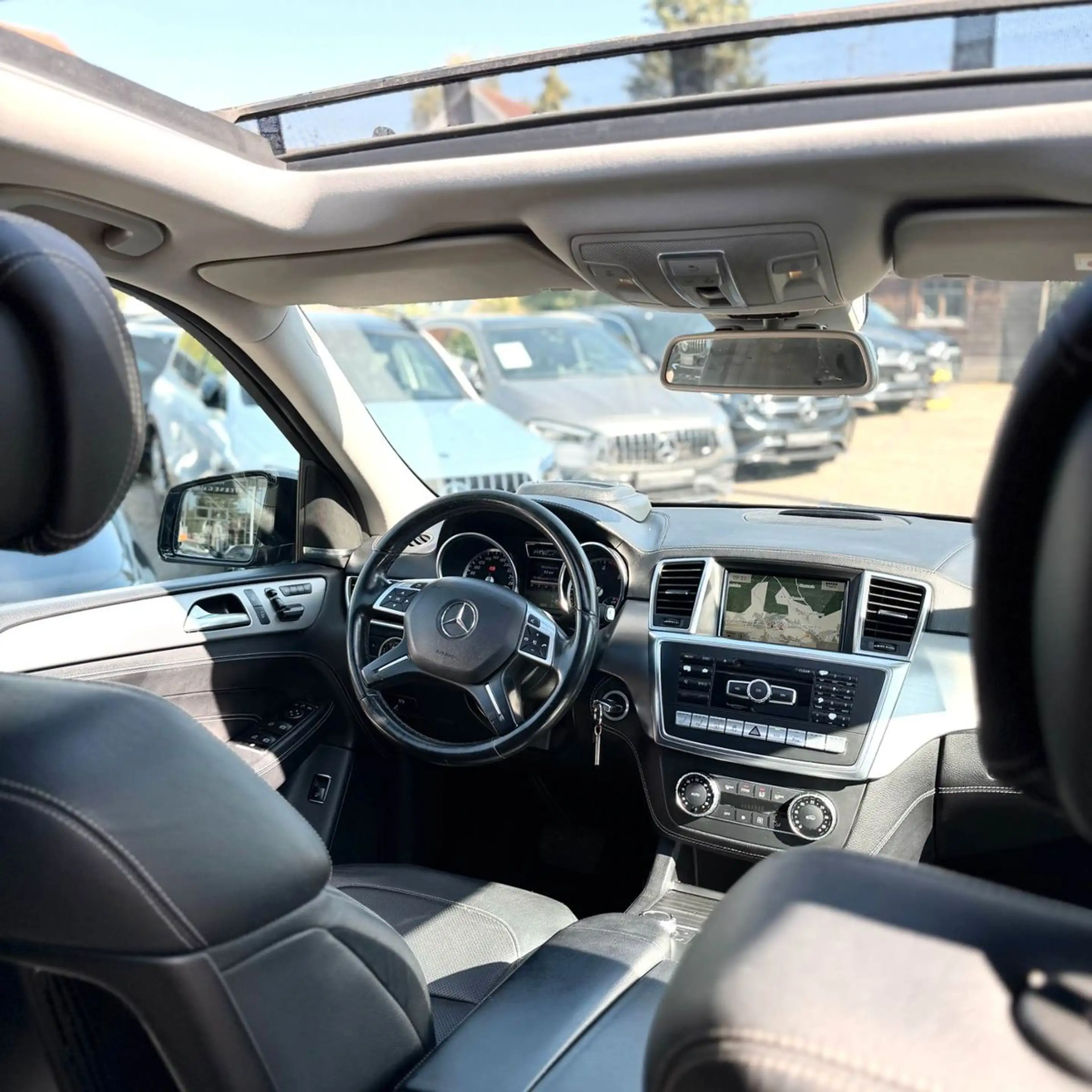 Mercedes-Benz ML 350 AMG-LINE/KAMERA/SHZ/MEM/PANO/AHK — photo 12