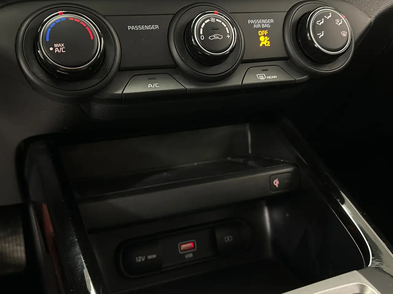 Kia Forte снимка Kia Forte