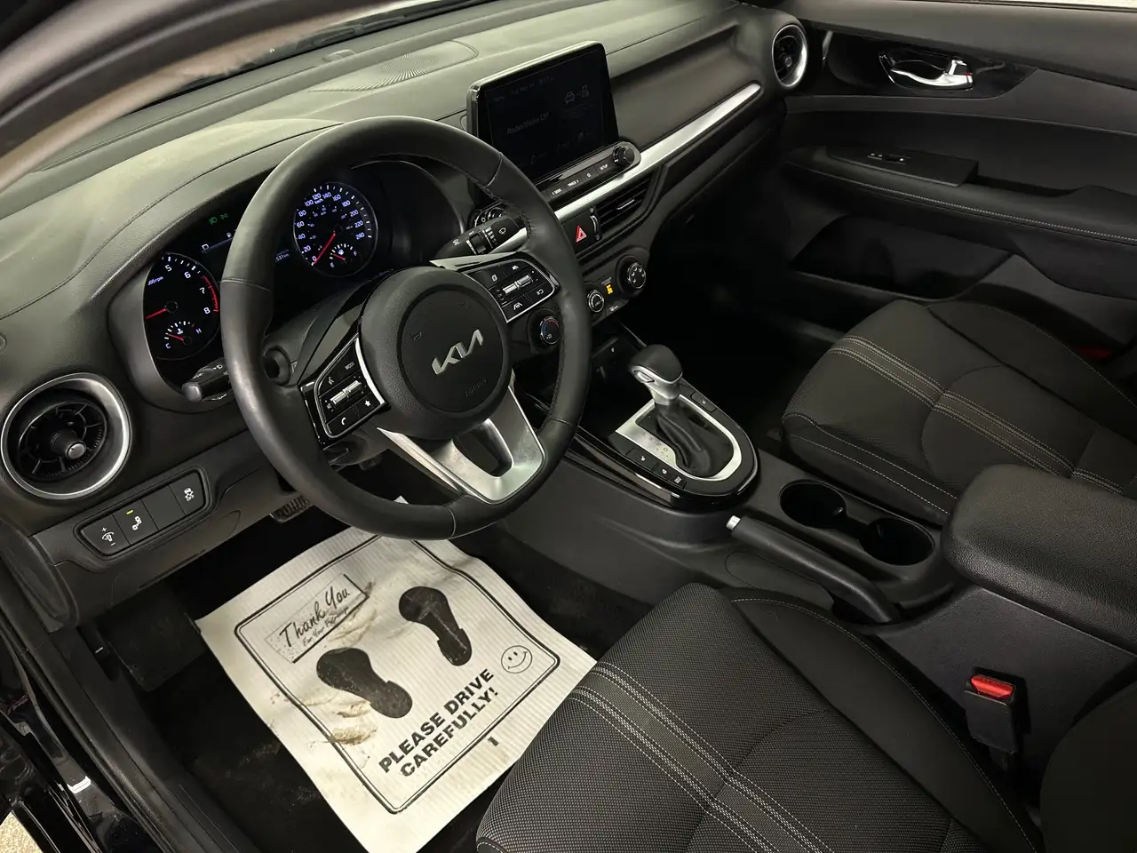Kia Forte снимка Kia Forte