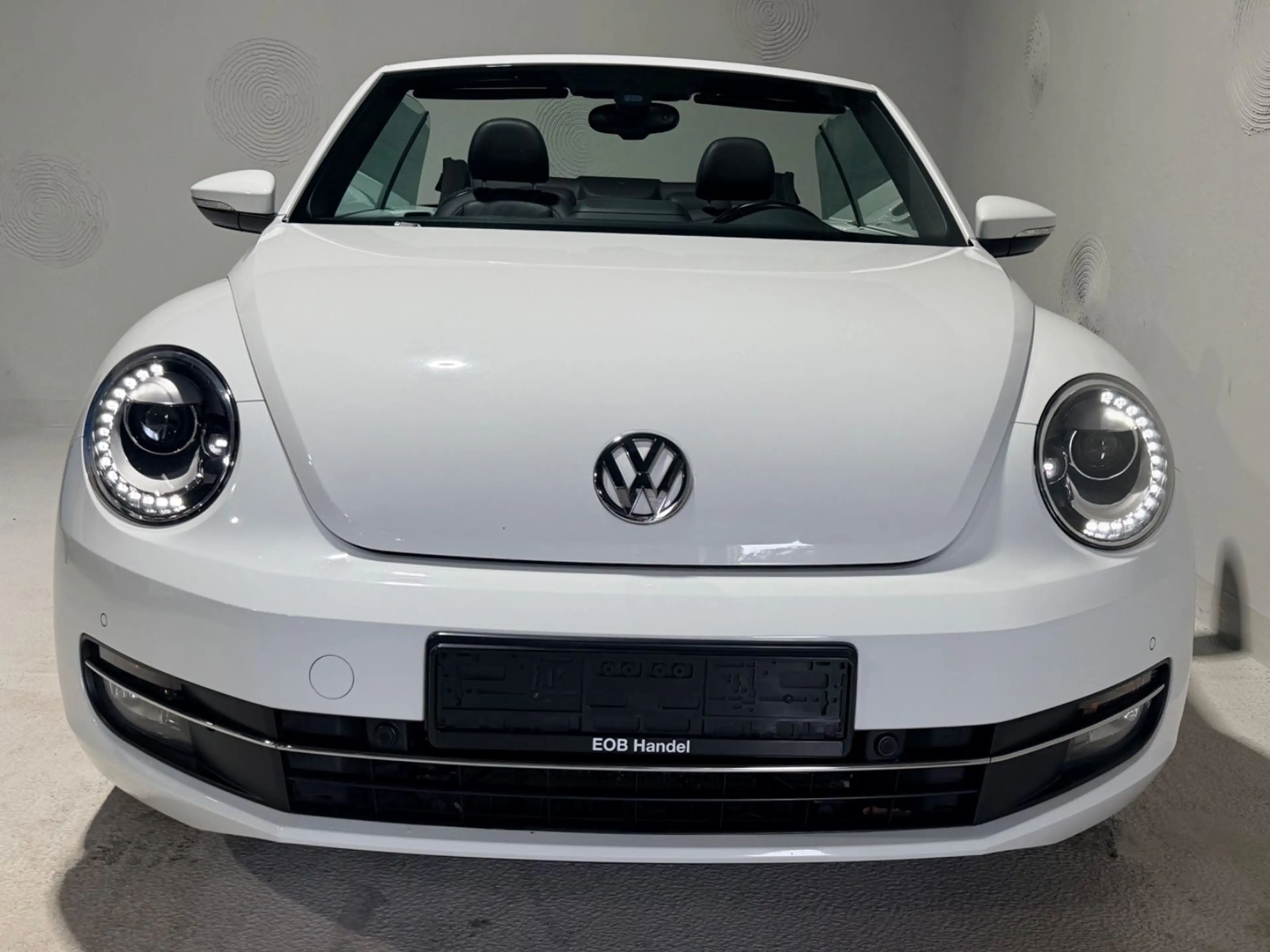 Volkswagen Beetle Cabriolet Cup*Xenon*Leder*TÜVNEU — photo 2