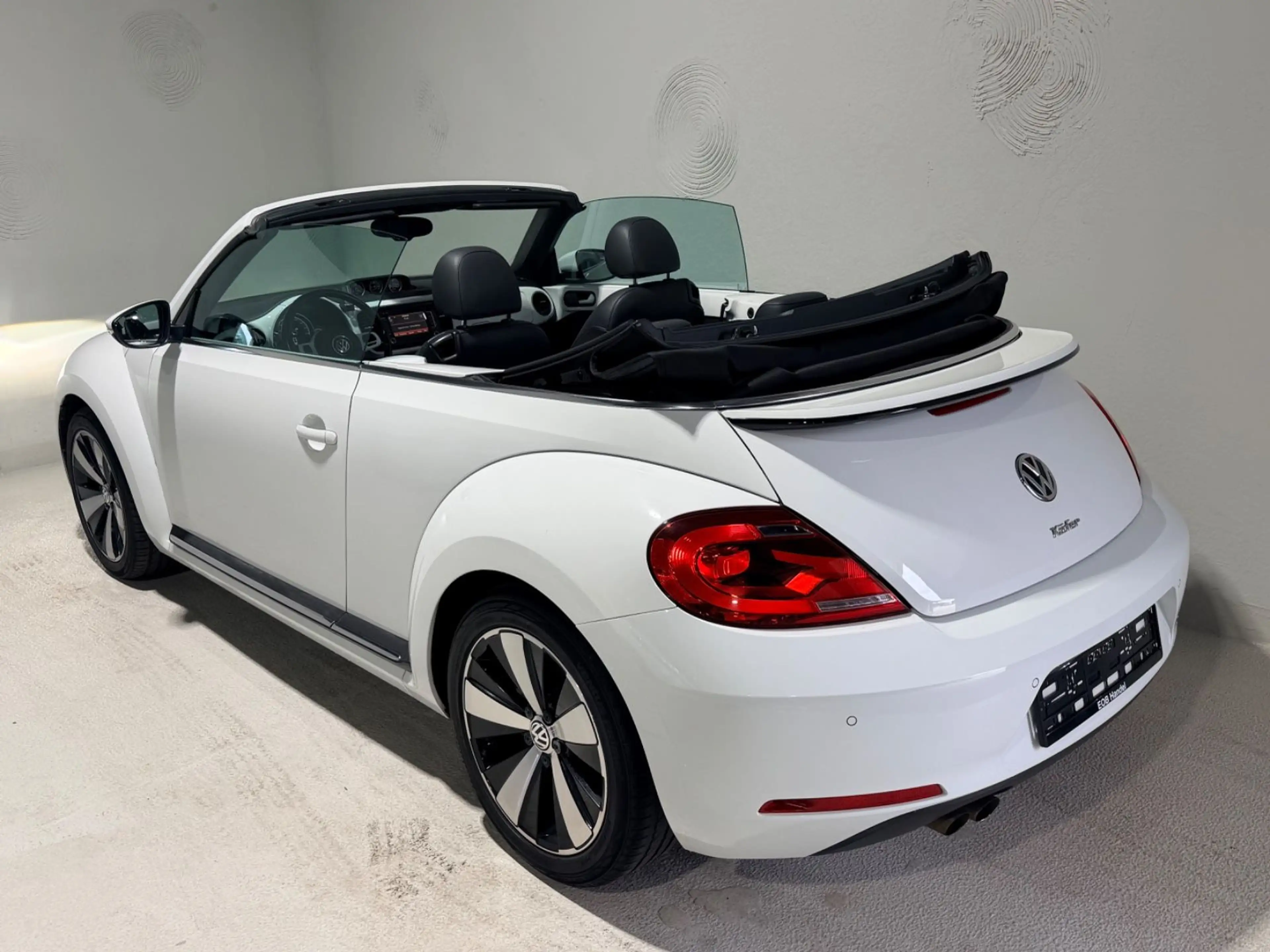 Volkswagen Beetle Cabriolet Cup*Xenon*Leder*TÜVNEU — photo 10