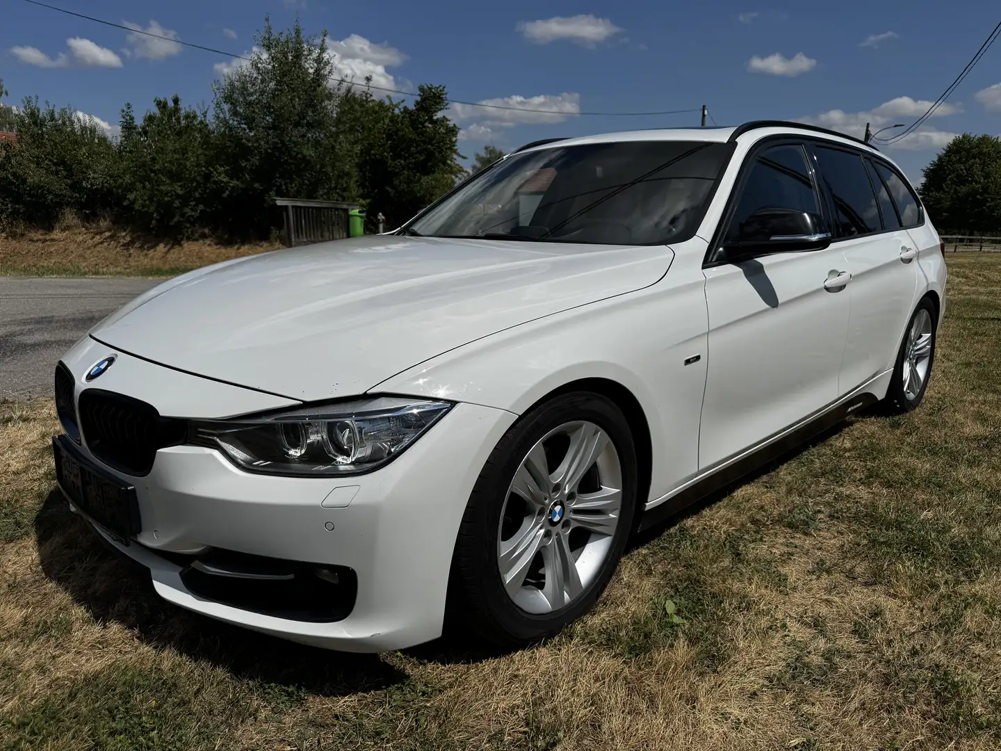 BMW 318 318d Touring Sport - 1