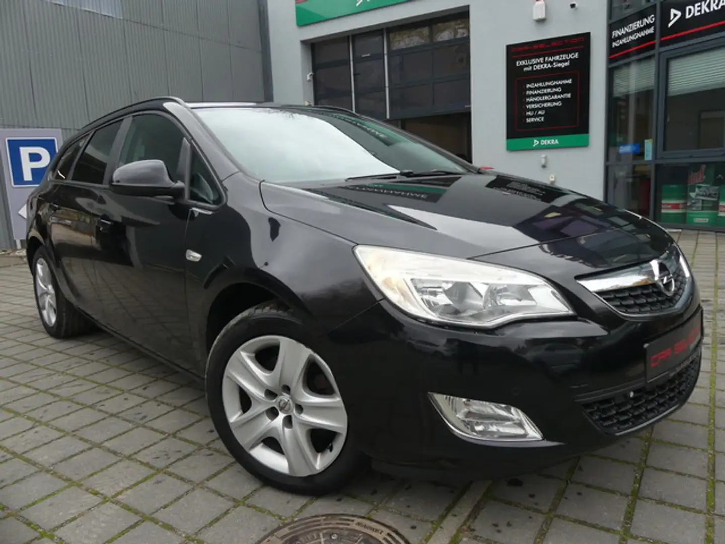 Opel Astra J 1.7d Sports Tourer Edition KLIMA/WINTERREIFEN Schwarz - 1