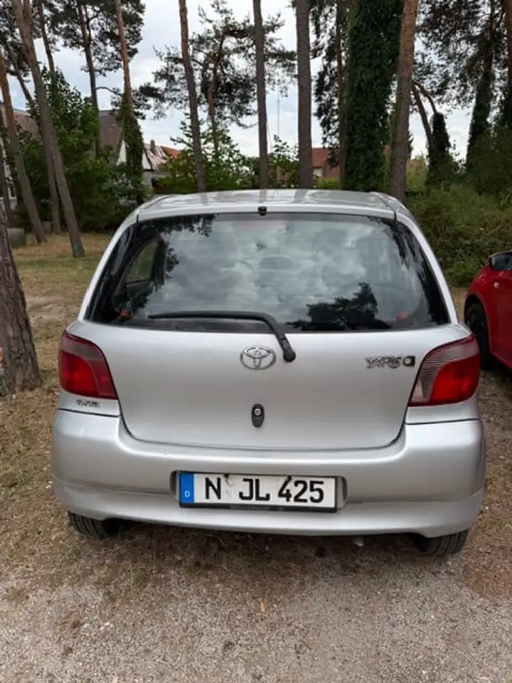 Toyota Yaris 1.0 linea sol, foto 11