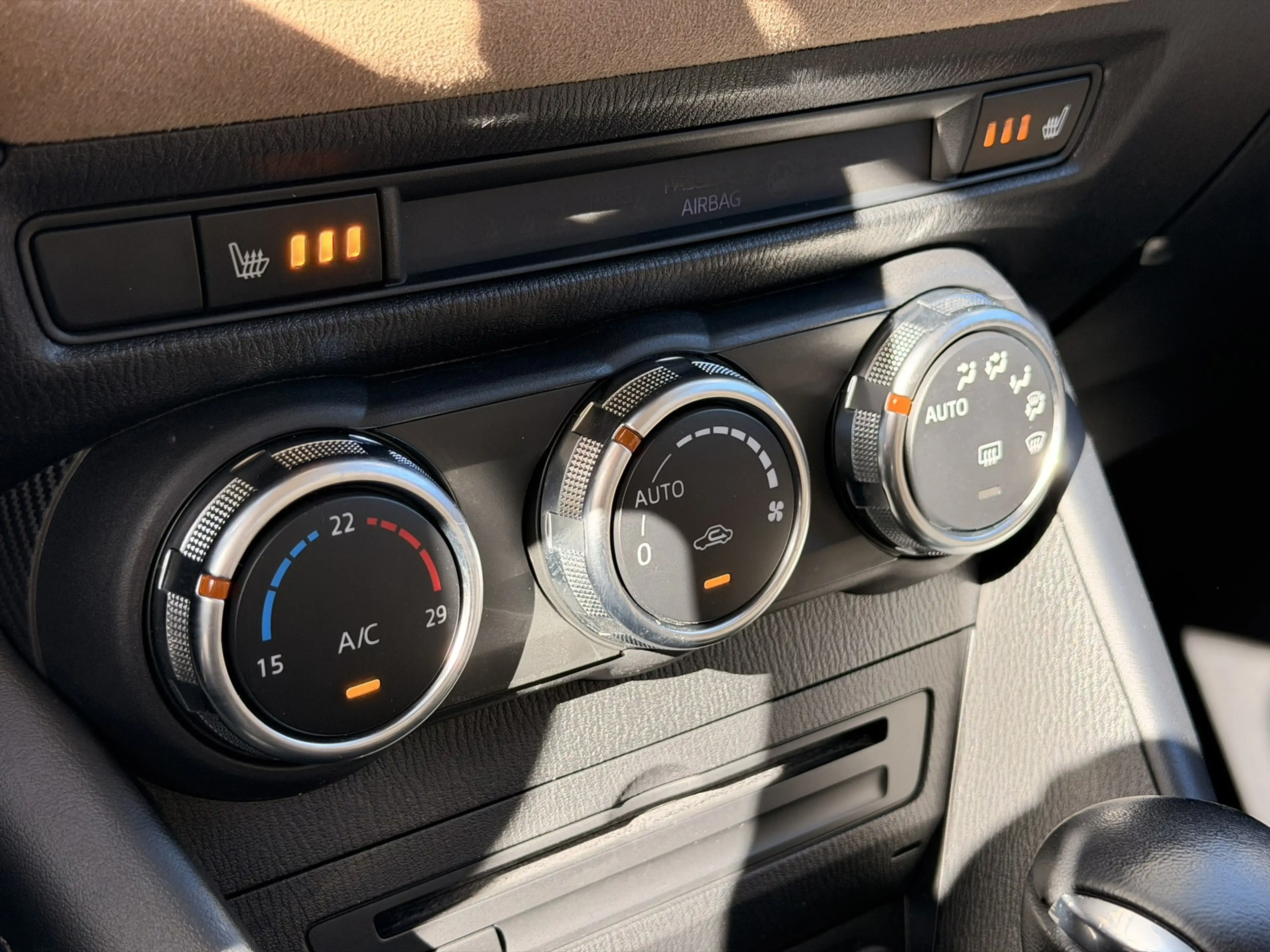 Mazda CX-3 2.0 SkyActiv-G 121 Luxury Aut. Leder/alca CarPlay — photo 25